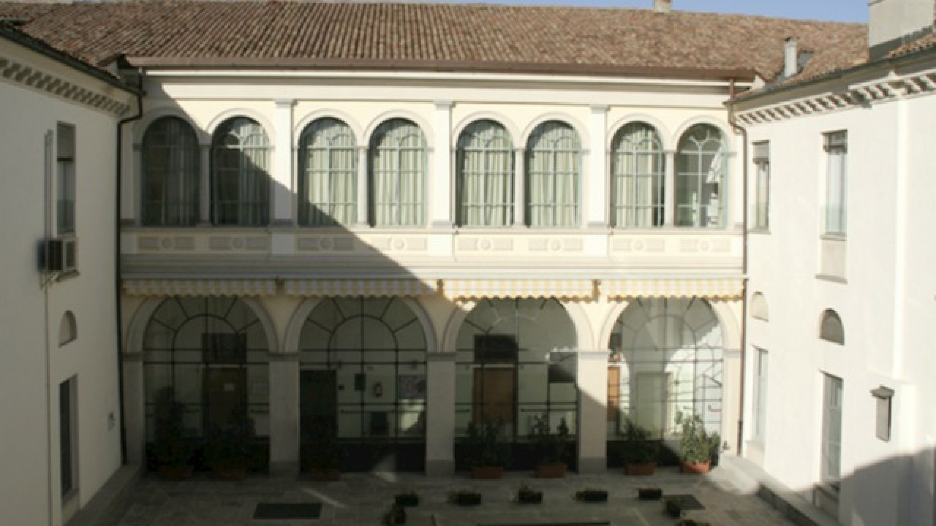 Immagine di La “ballerina” impugna l’atto di licenziamento