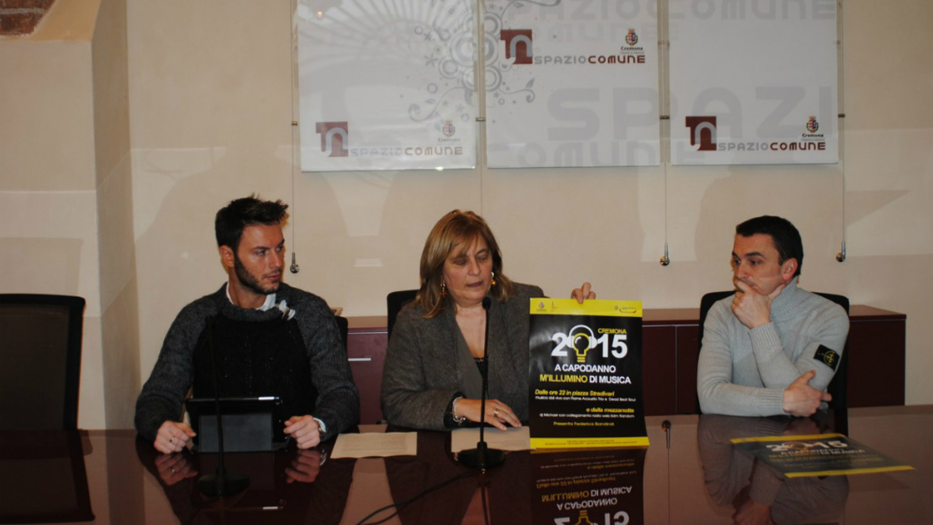 Immagine di Cremona si illumina di musica anche a Capodanno. In piazza Stradivari musica dal vivo e dj set