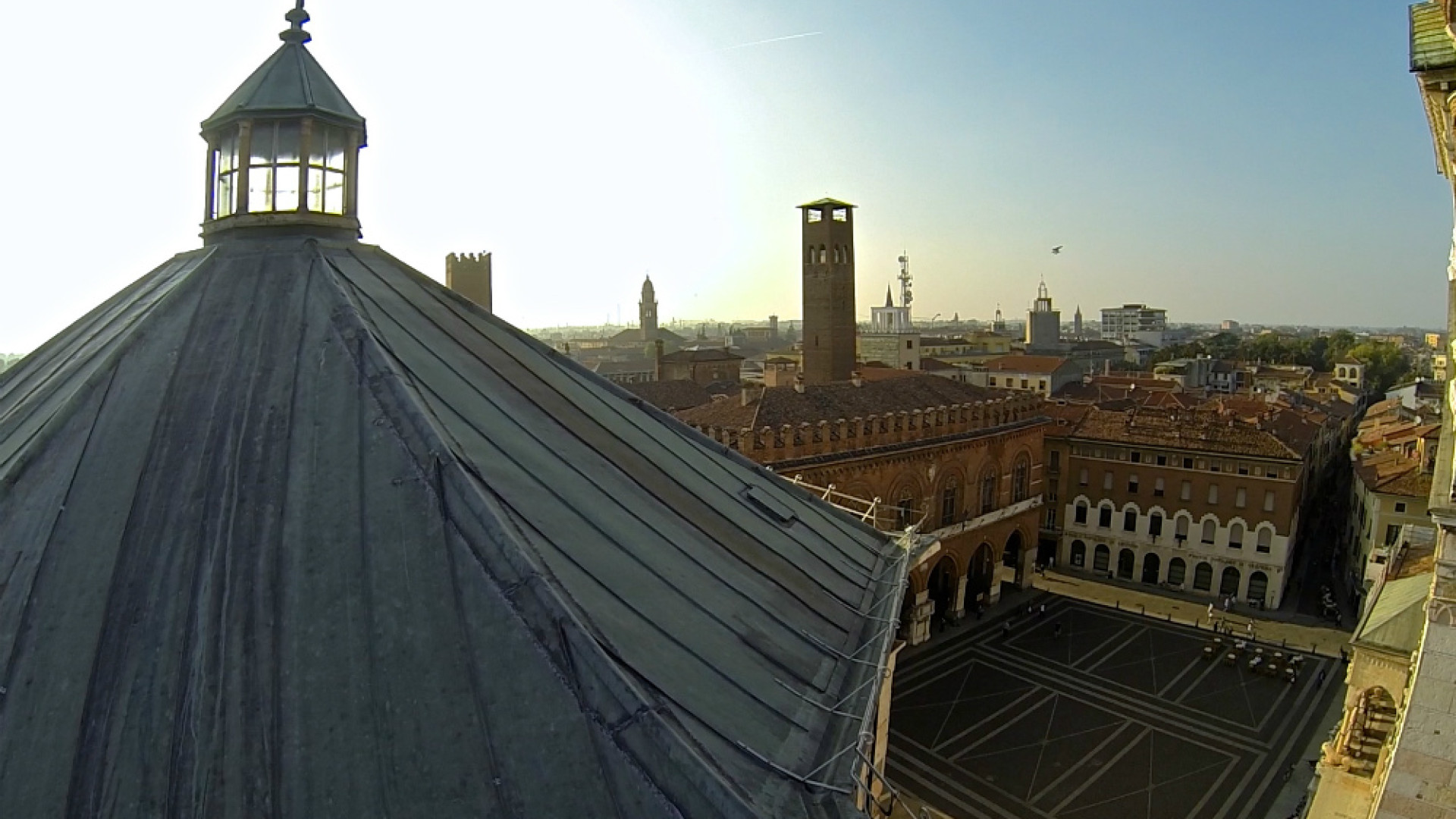 Immagine di La storia della città vista dal cielo Serie di docu-film girati da un drone con il nuovo progetto Pro Cremona