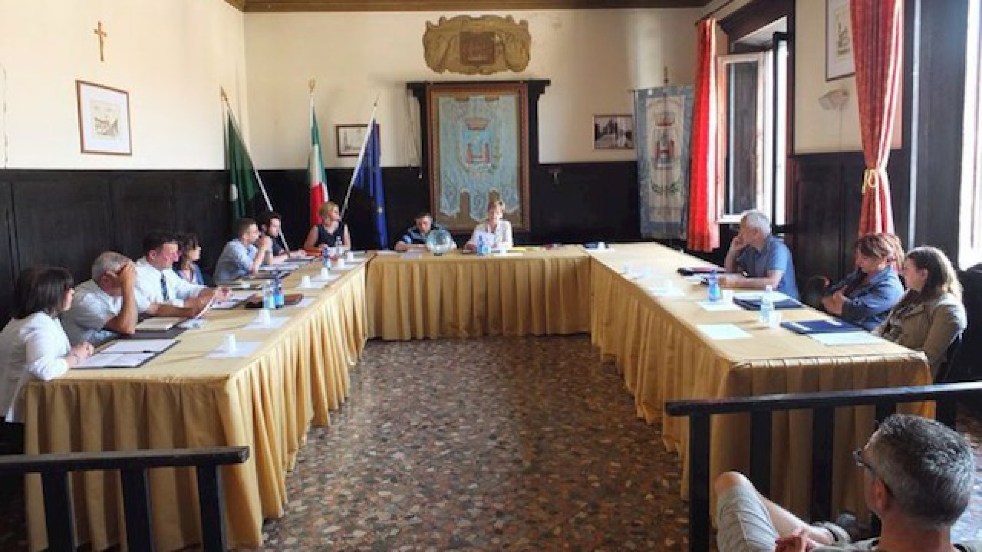 Immagine di Il Pd scommette sul no al commissariamento