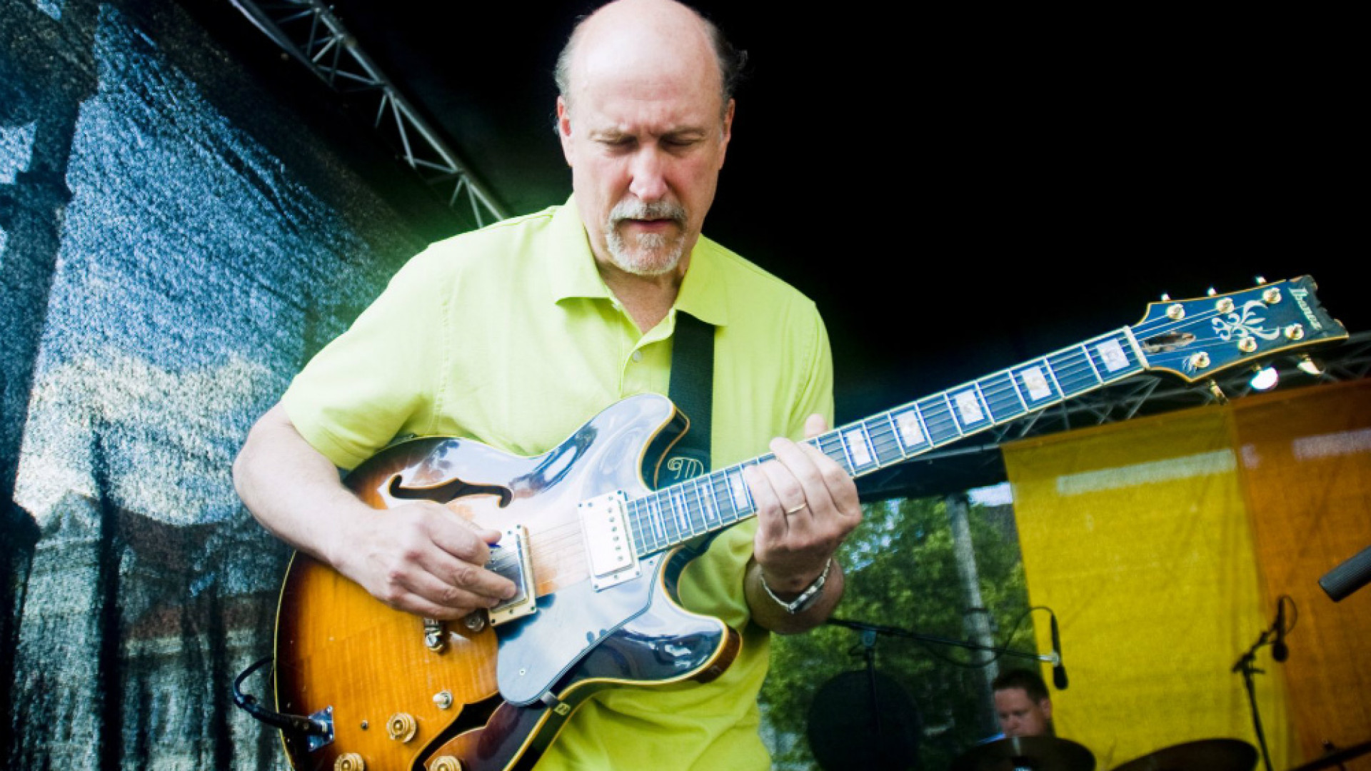 Immagine di Il leggendario chitarrista John Scofield terrà un seminario al Liceo Musicale prima di esibirsi al festival CremonaJazz