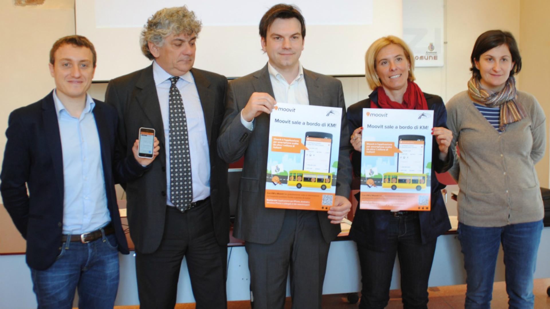 Immagine di Moovit sale a bordo di KM a Cremona