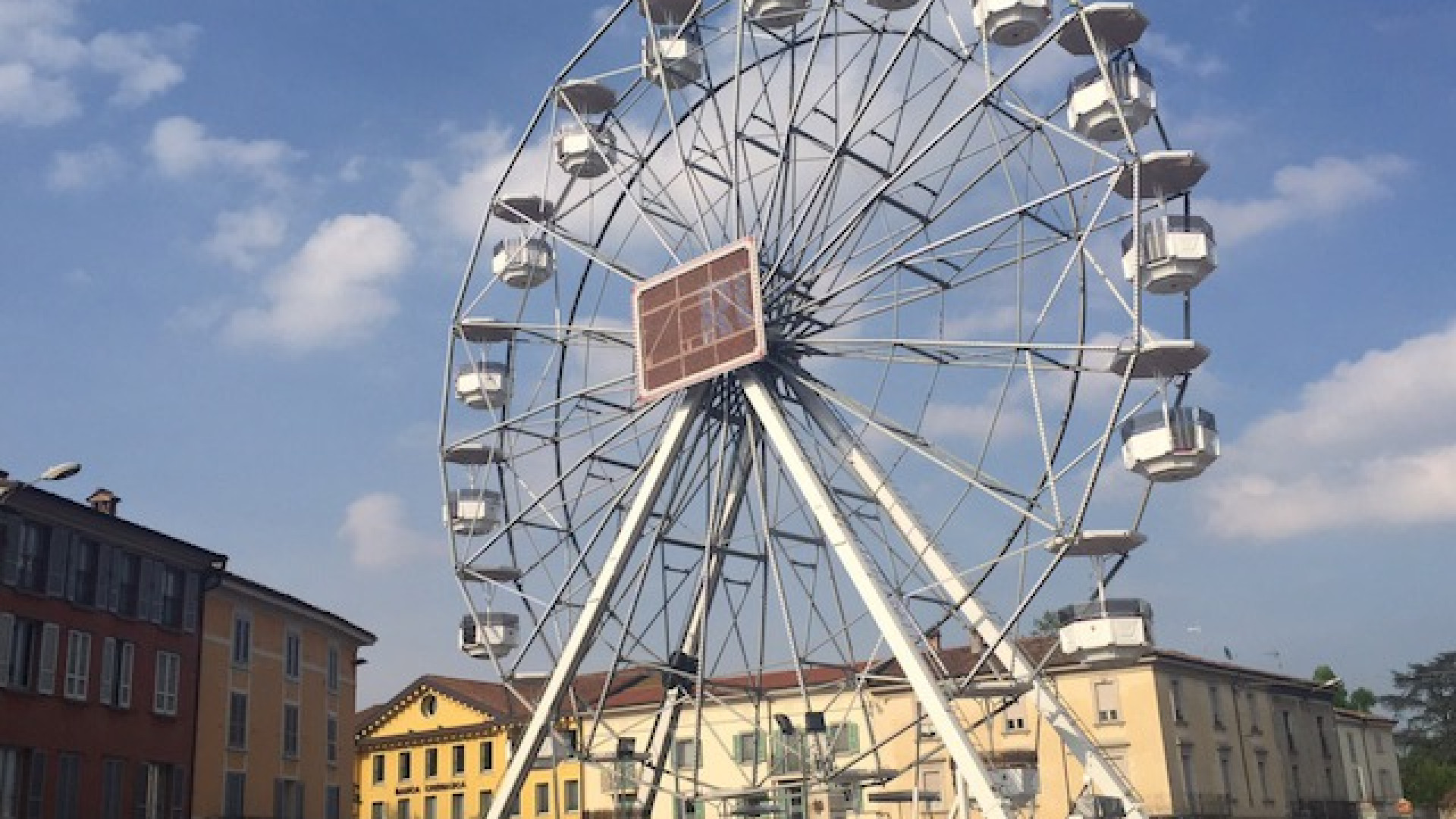 Immagine di La ruota gira ancora fra mille polemiche