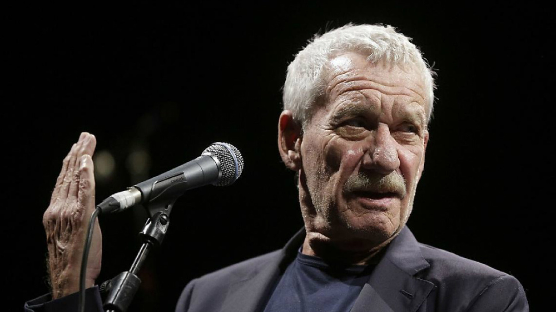 Immagine di Il Ponchielli attende lo show di Paolo Conte Oggi, giovedì 14 maggio, il grande autore piemontese porta sul palco la sua storia e il nuovo "Snob"