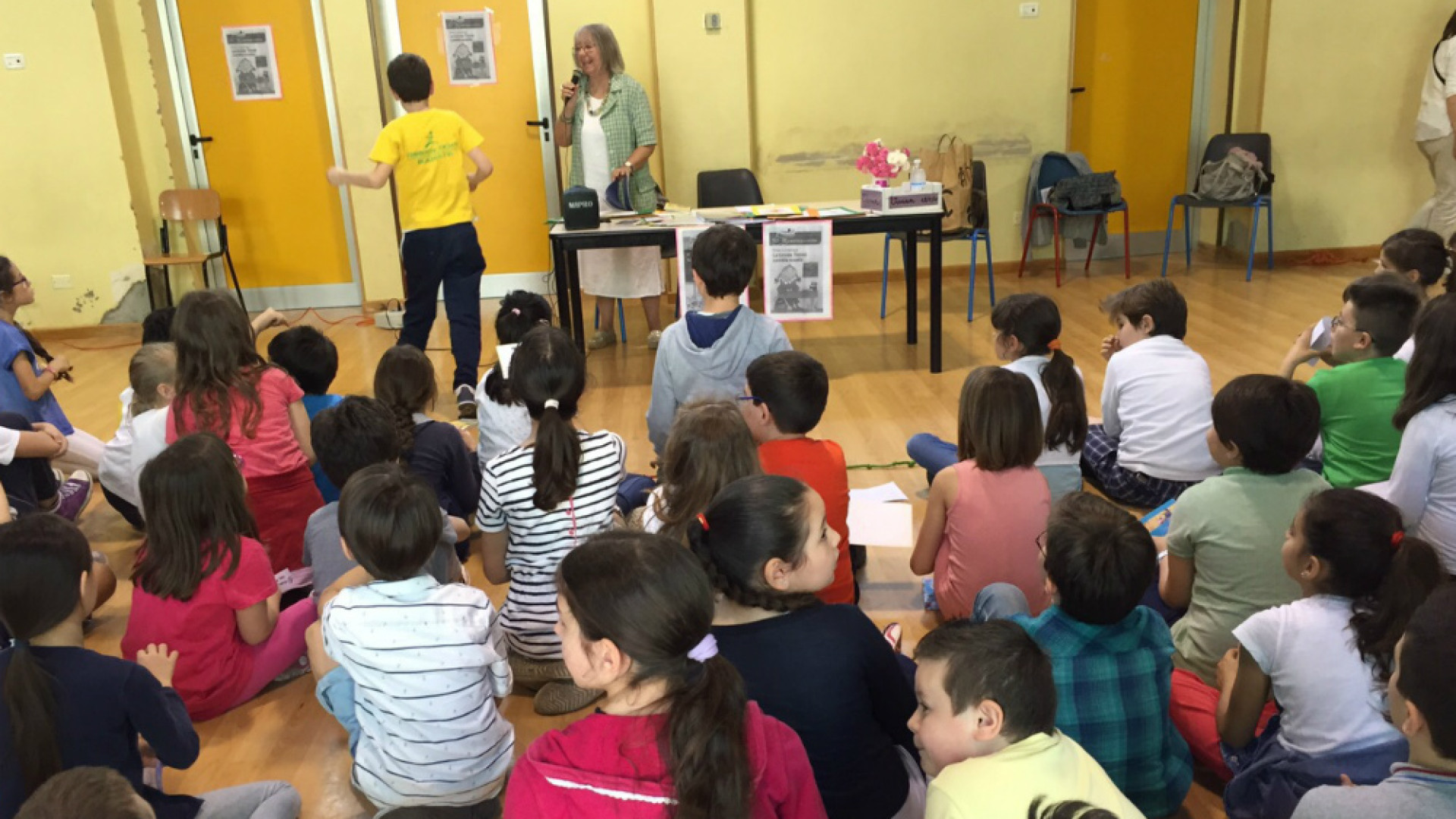 Immagine di La scrittrice Lamarque incontra gli alunni di Borgo S. Pietro