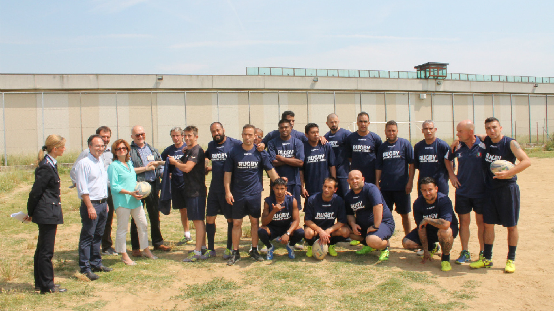 Immagine di Empowerment personale, una squadra di rugby all’interno del carcere