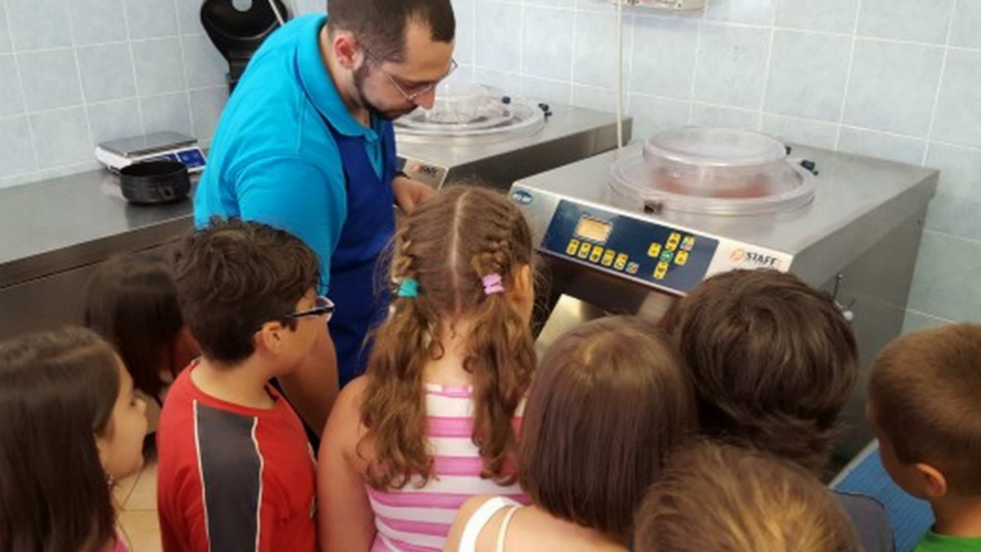 Immagine di A Monte Cremasco tutti a lezione di gelato per imparare i mestieri artigianali