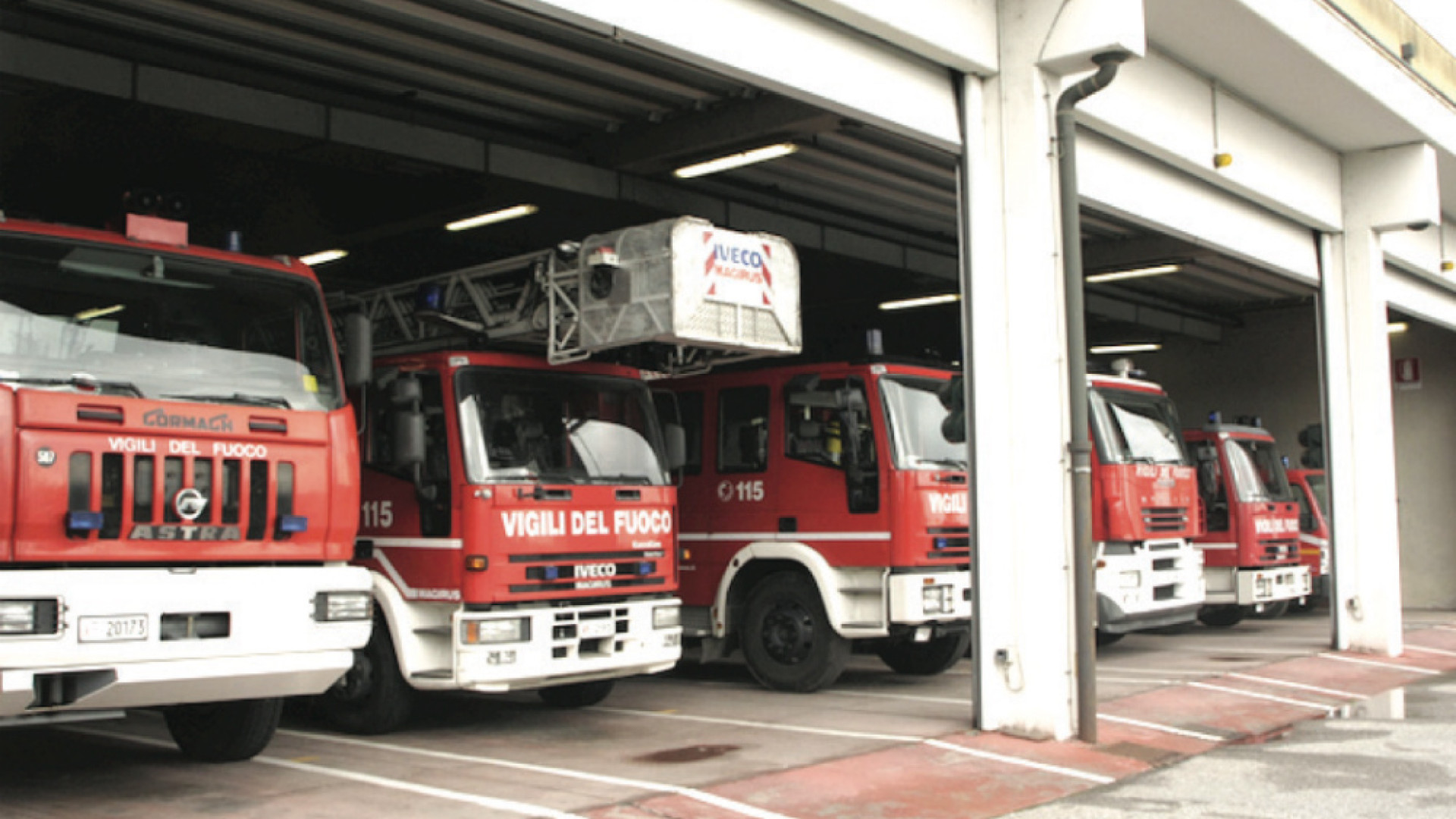Immagine di Emergenza? Si, ma per i Vigili del fuoco Metà dei mezzi della dotazione sono fuori uso per riparazioni