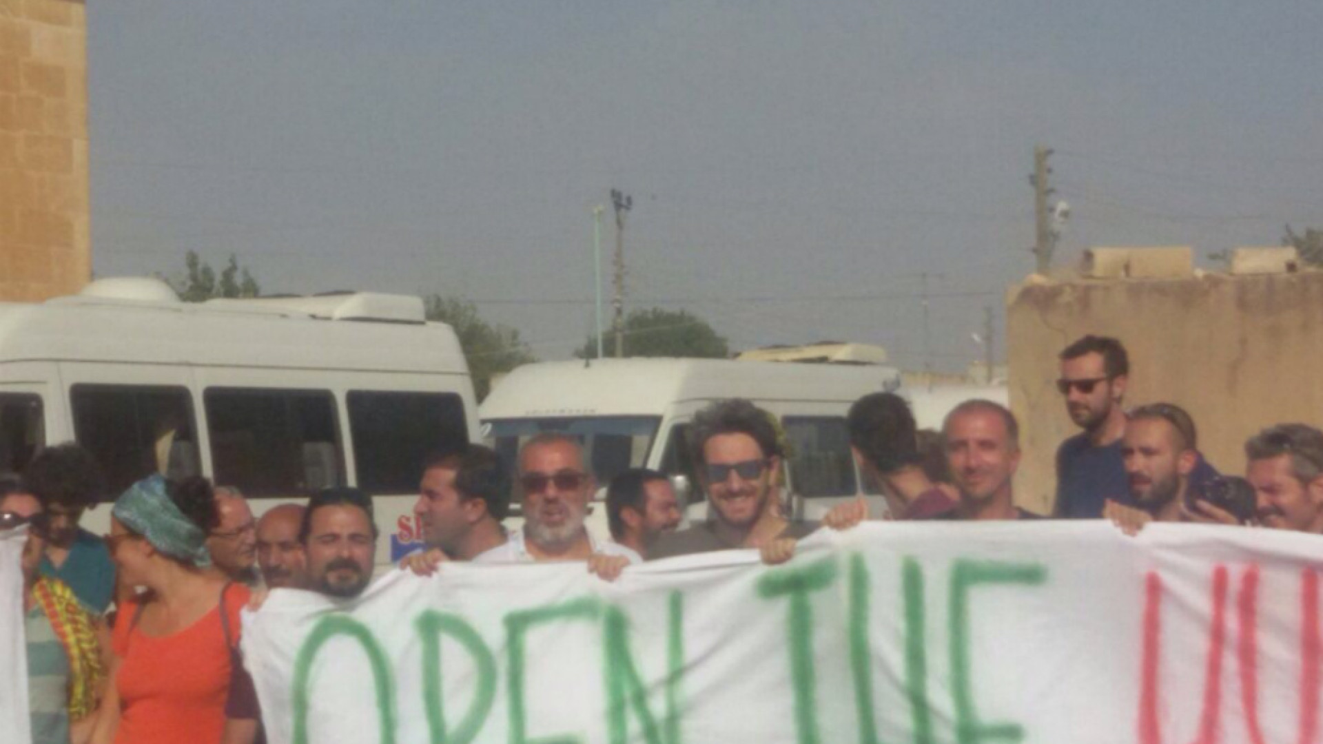 Immagine di Carovana internazionale bloccata dalla Turchia