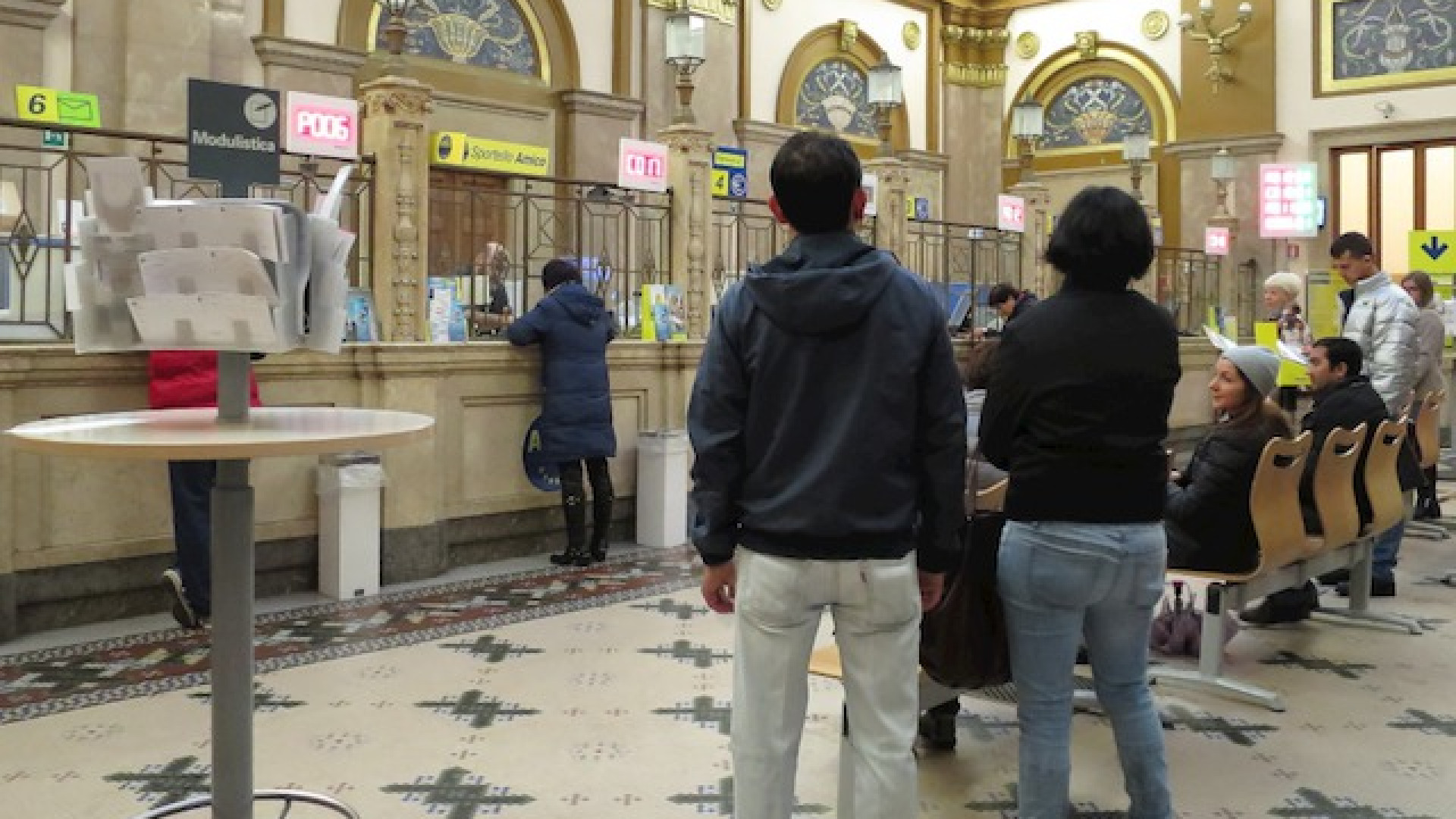 Immagine di Poste, ultimo appello per salvare Ombriano