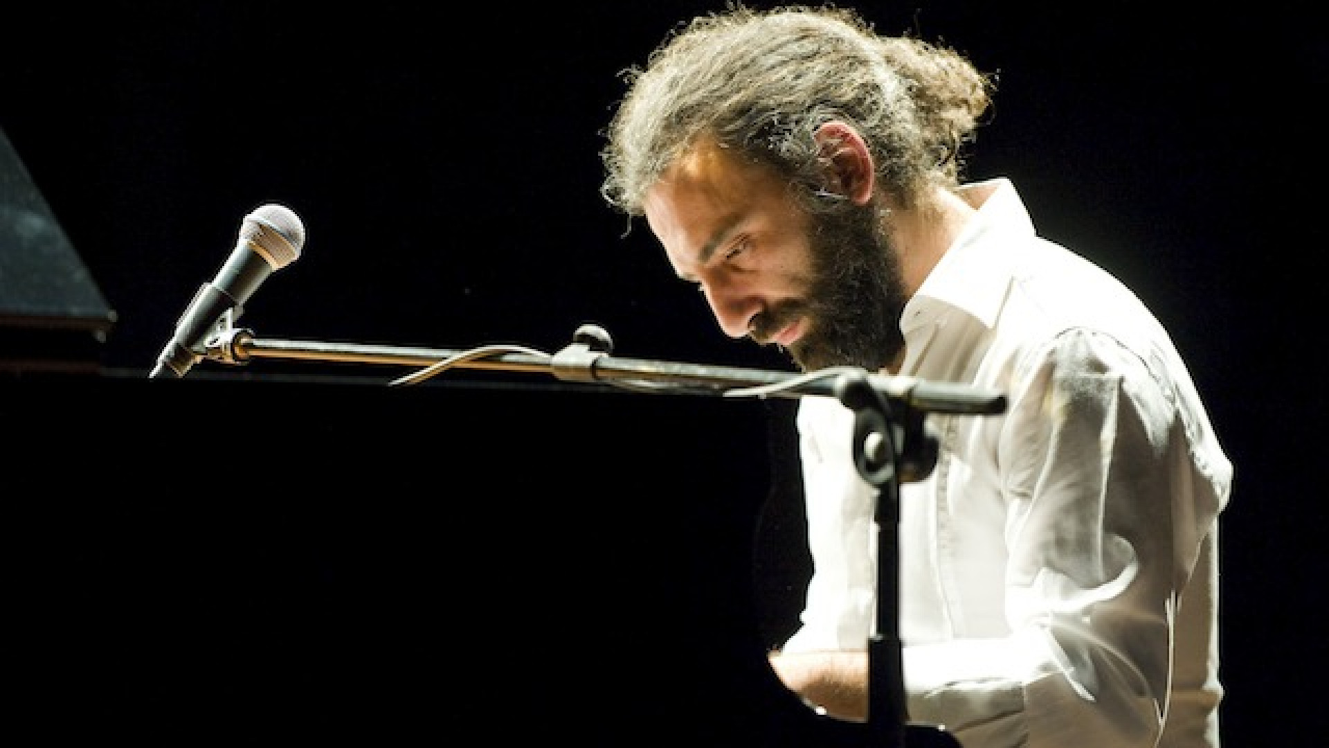Immagine di Le parole in musica con Bollani e De Luca