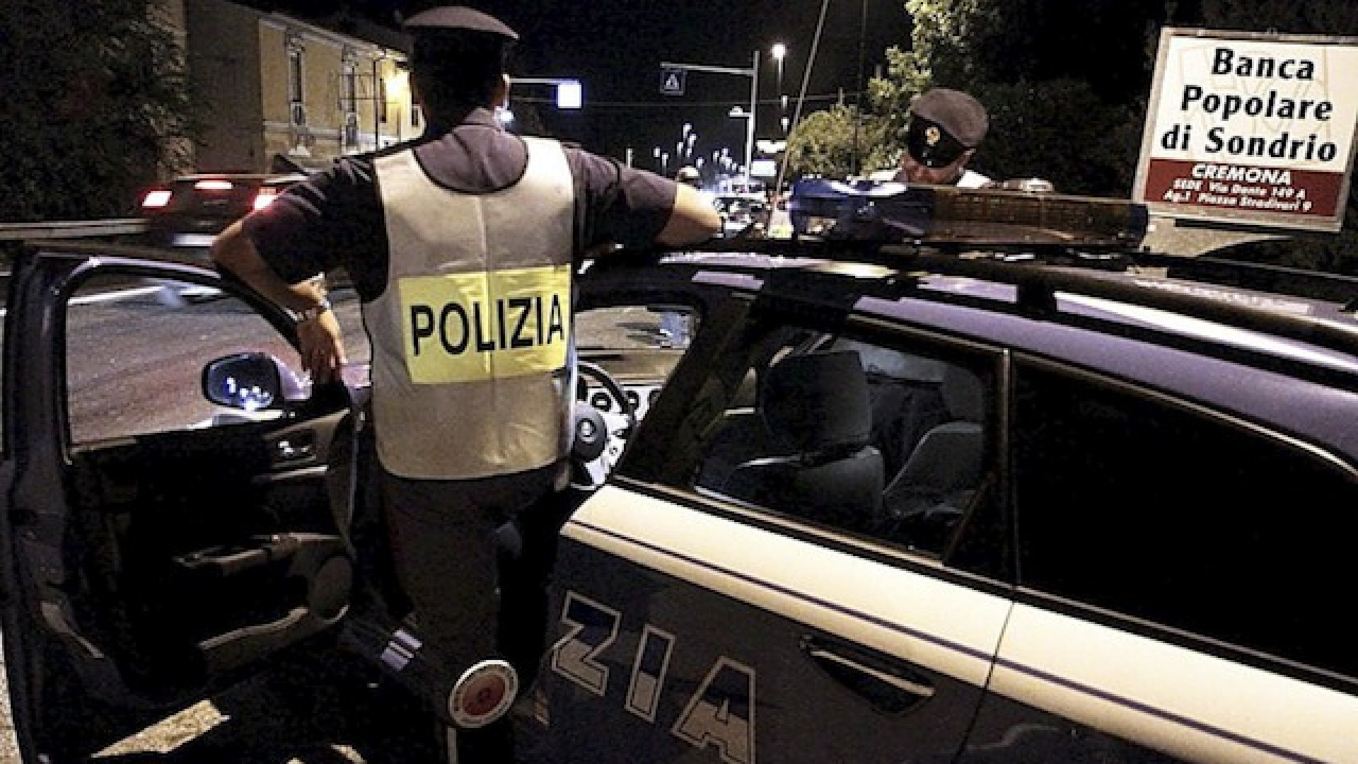 Immagine di Agenti di Polizia premiati in occasione della celebrazione della festa di San Michele Arcangelo