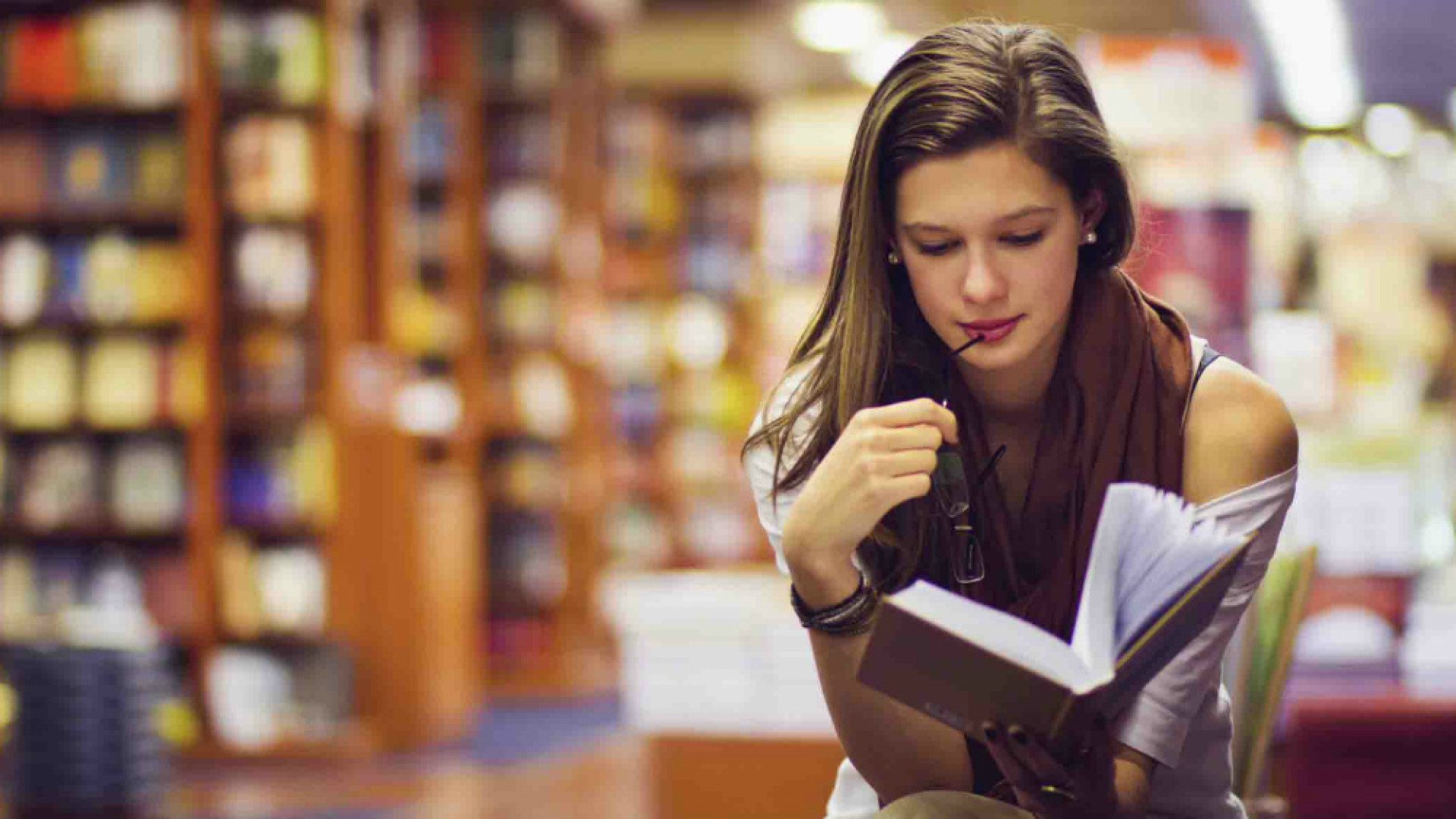 Immagine di Leggere un libro è (ancora) Fico
