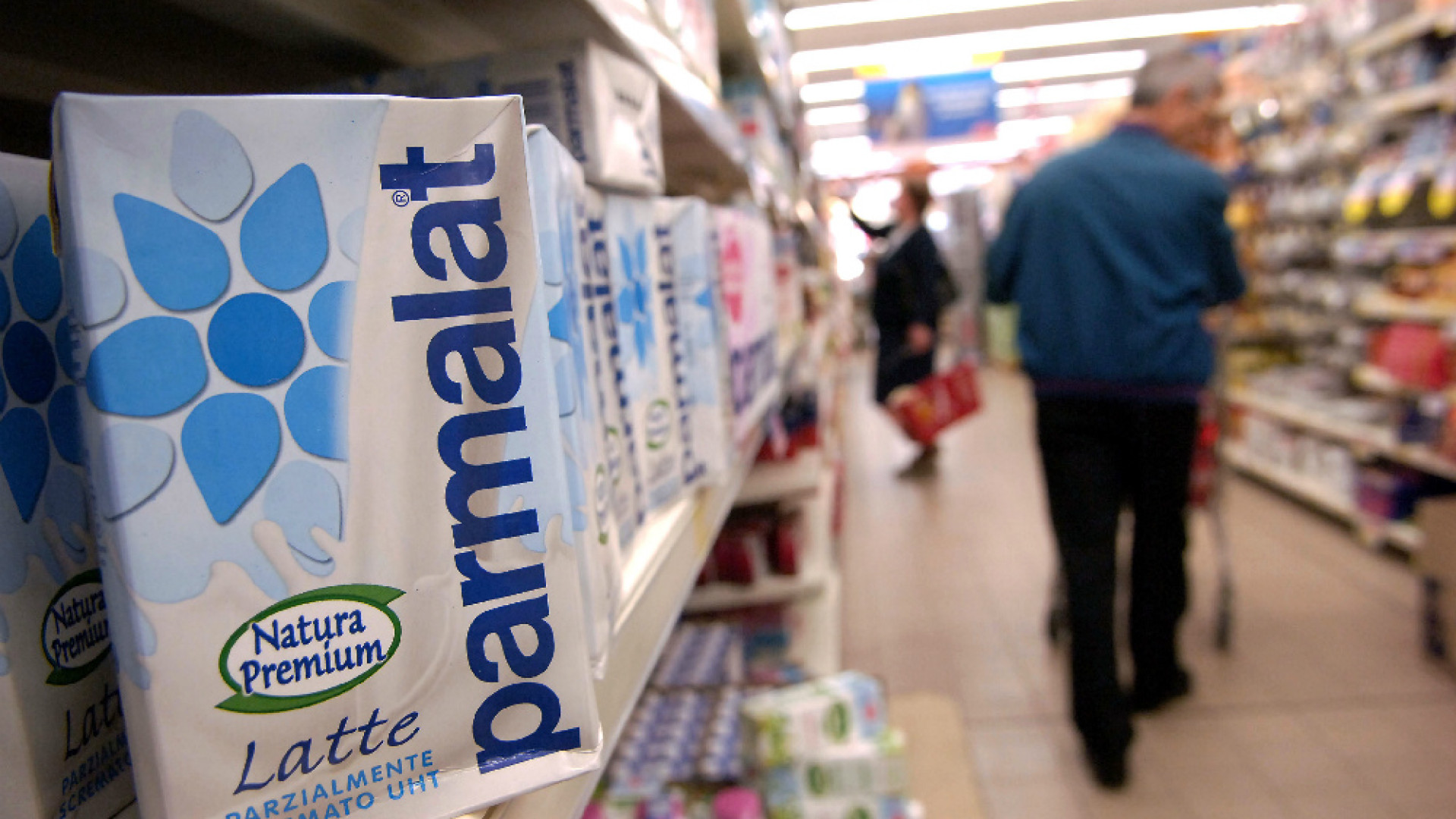 Immagine di Latte, Coldiretti: un terzo del mercato italiano è in mano a francese Lactalis