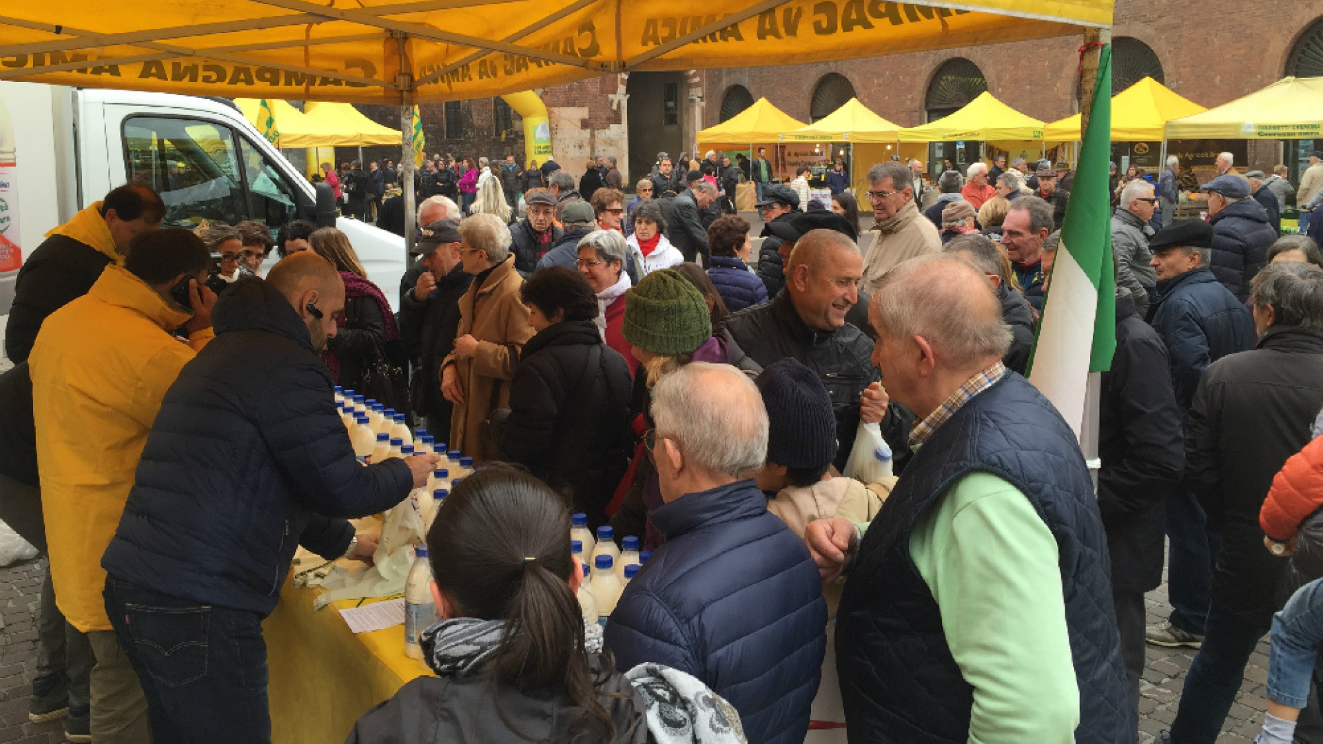 Immagine di Coldiretti Cremona: la battaglia del latte continua