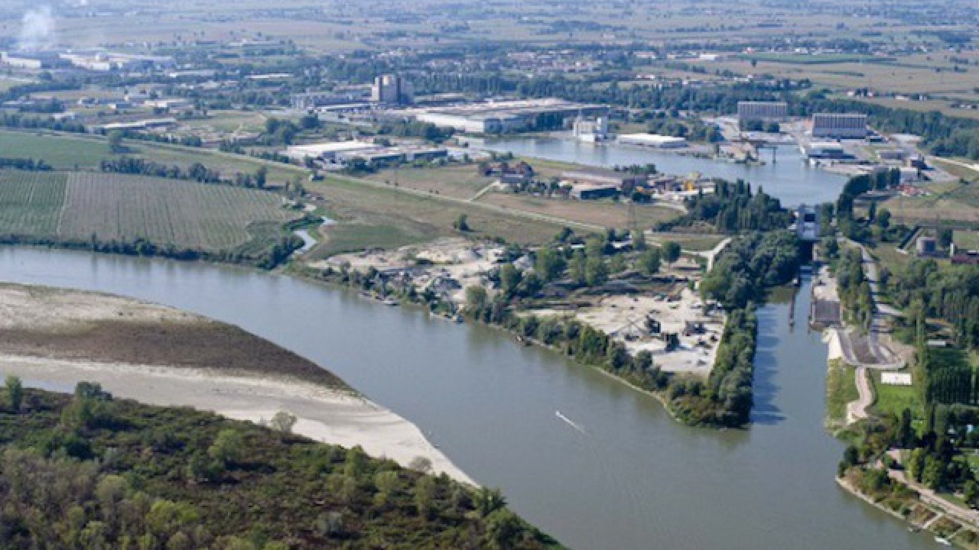 Immagine di Dalla Regione 200mila euro ai porti di Cremona e Mantova