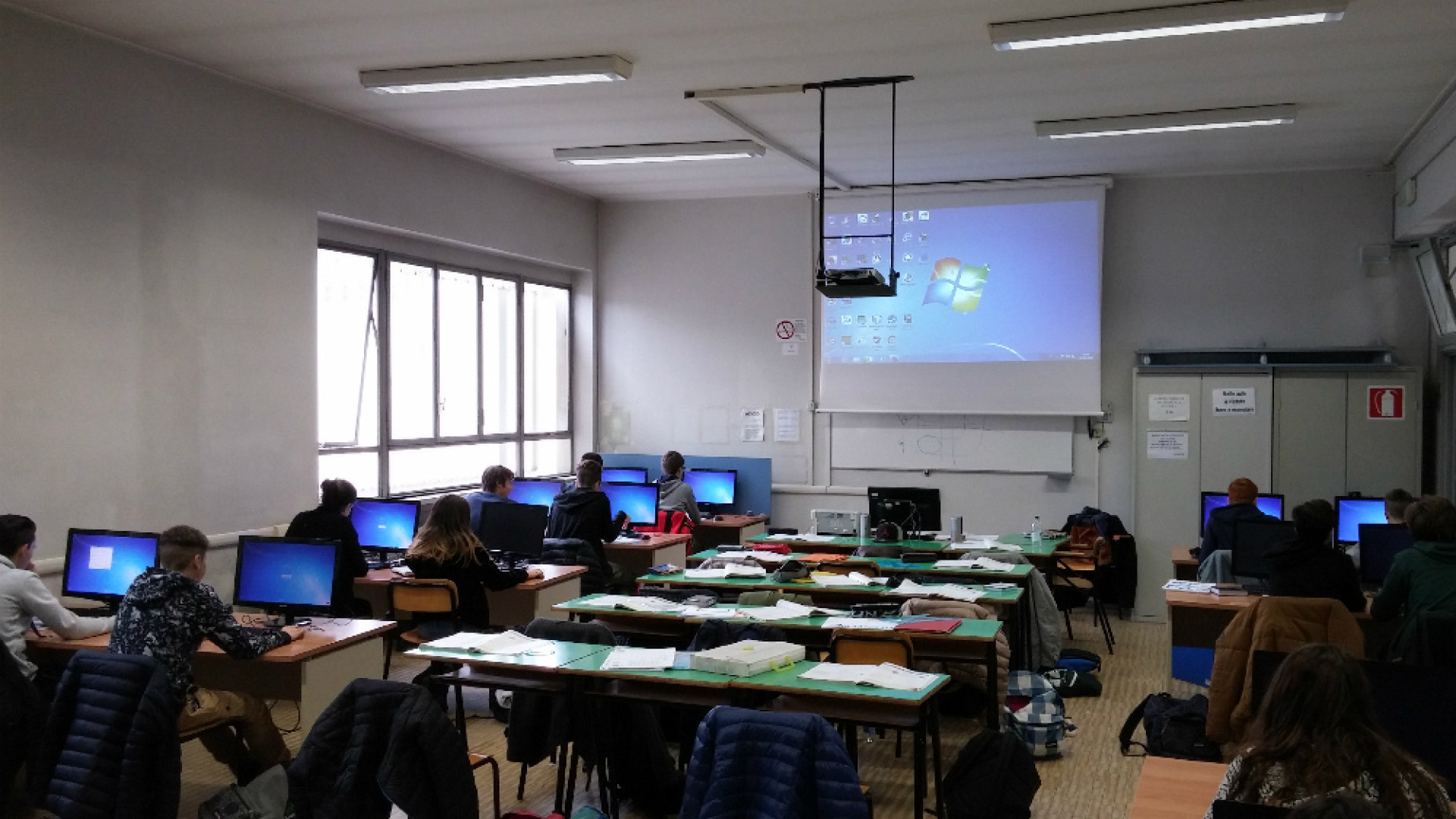 Immagine di Al Galilei scocca l'Ora del Codice, corso 2.0 per gli informatici di domani