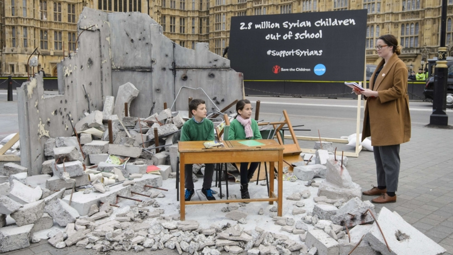 Immagine di Emergenza scuola per 2,8 milioni di bimbi siriani