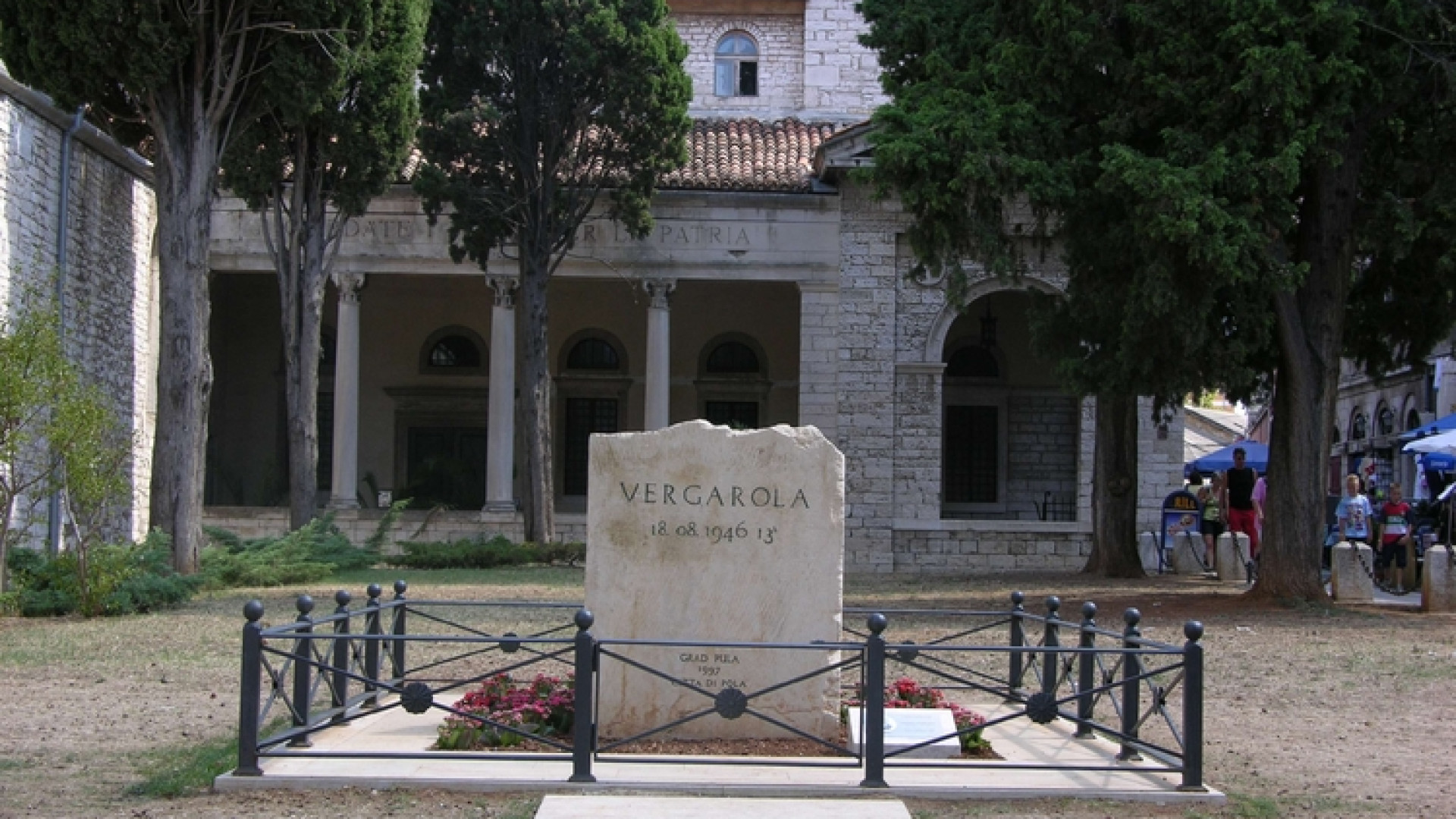 Immagine di Vergarolla, così iniziò lo stragismo