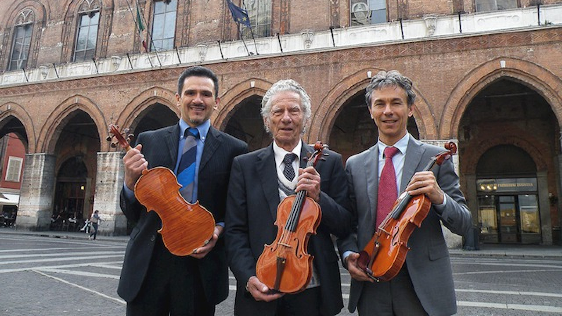 Immagine di Fatto a mano, è il violino