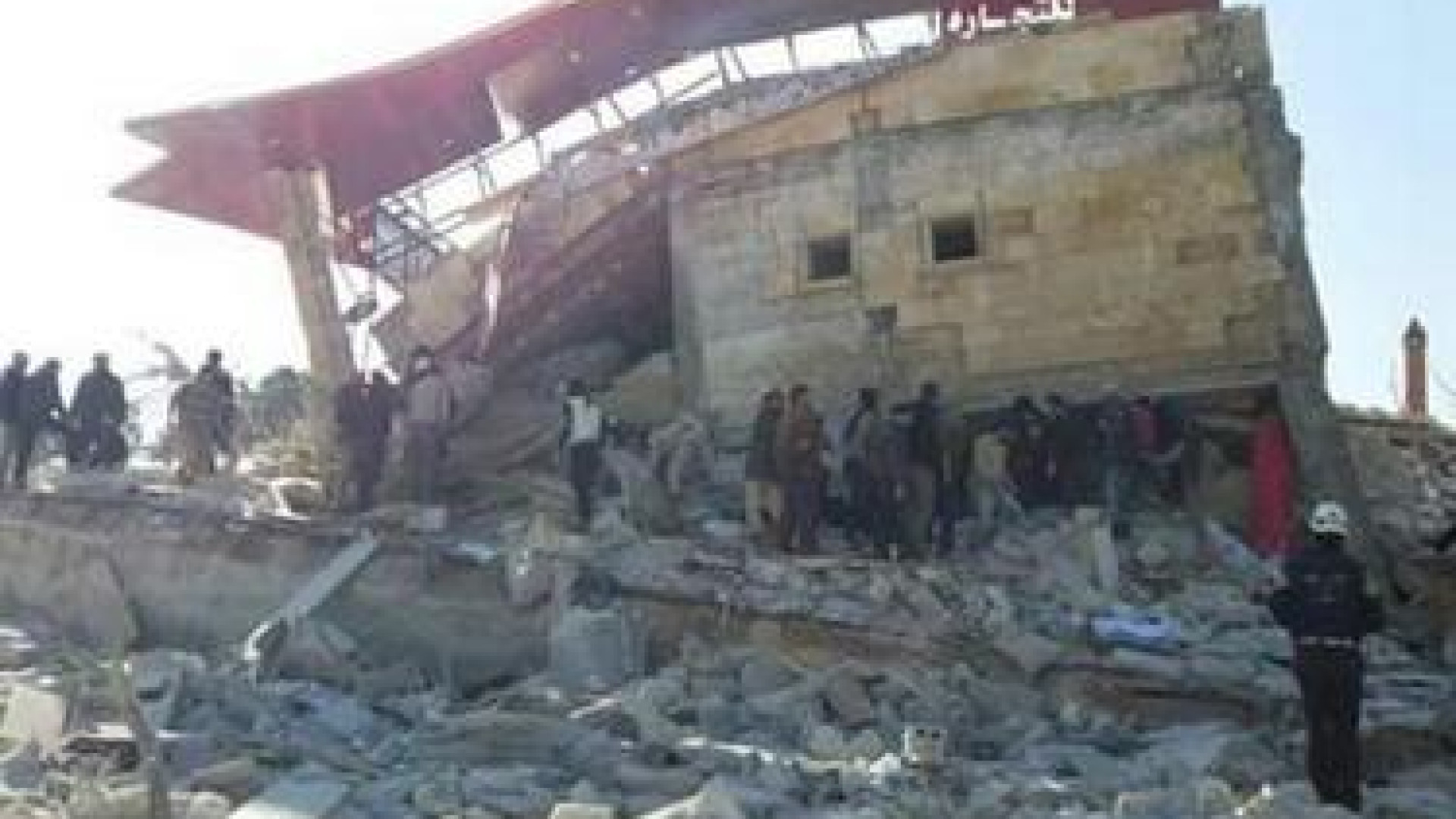 Immagine di Bombe su ospedali e scuole, 50 morti