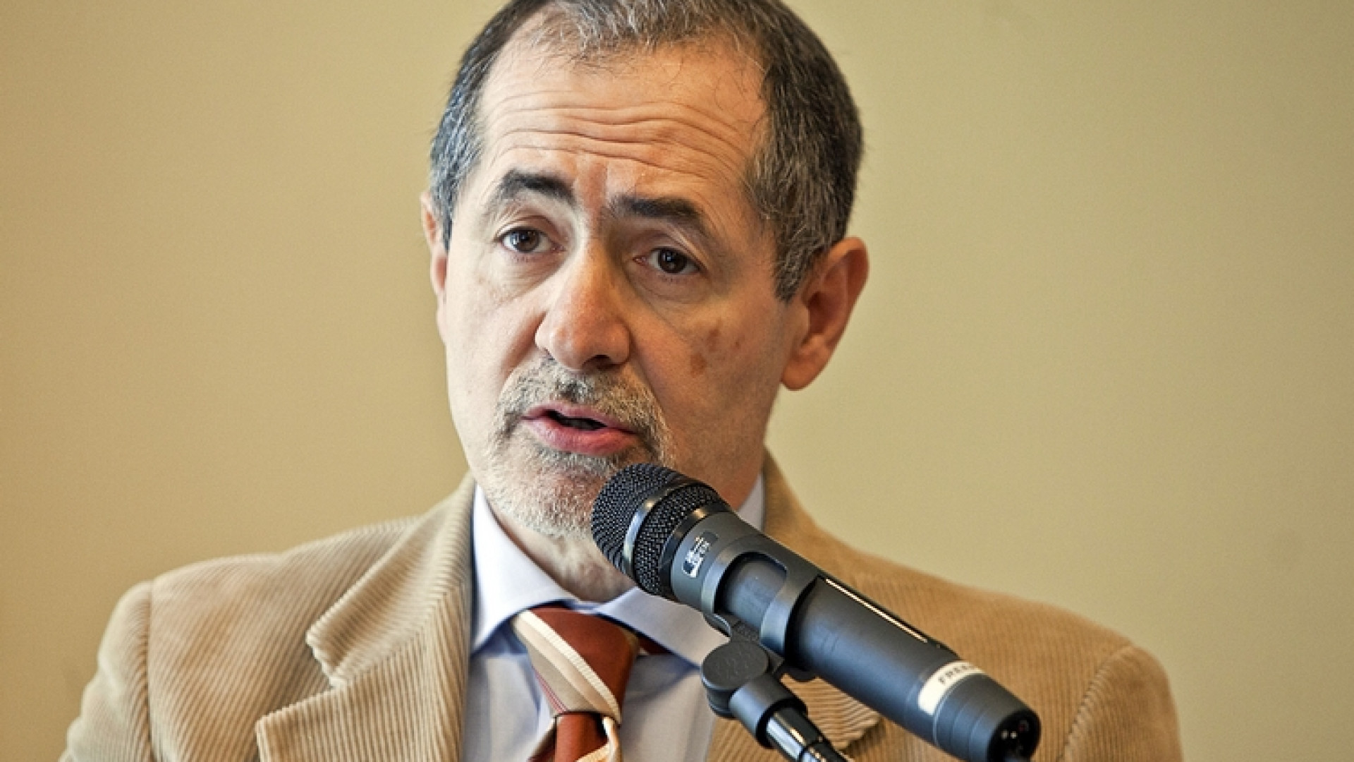 Immagine di Si fa presto a dire euroministro del Tesoro
