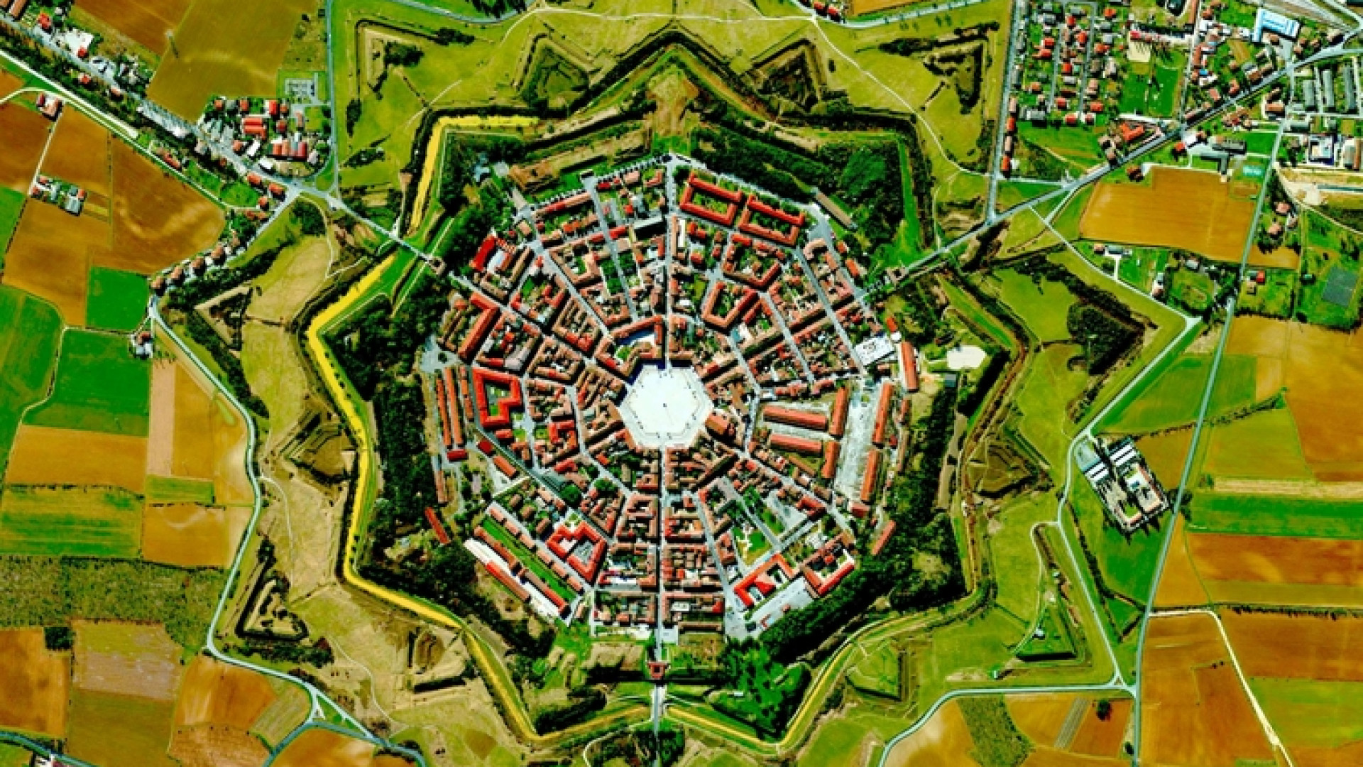 Immagine di Città ideali, sogno o incubo?