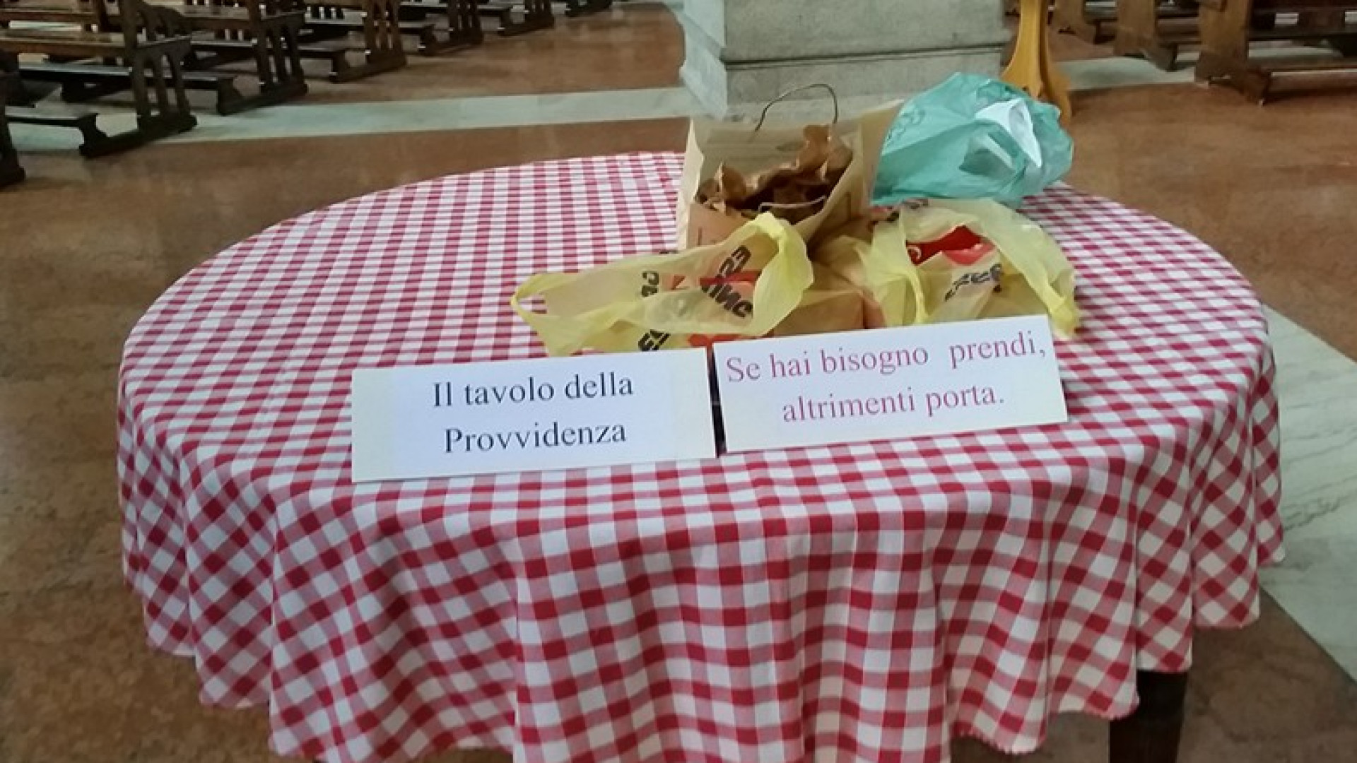 Immagine di Il tavolo della Provvidenza che non resta mai vuoto