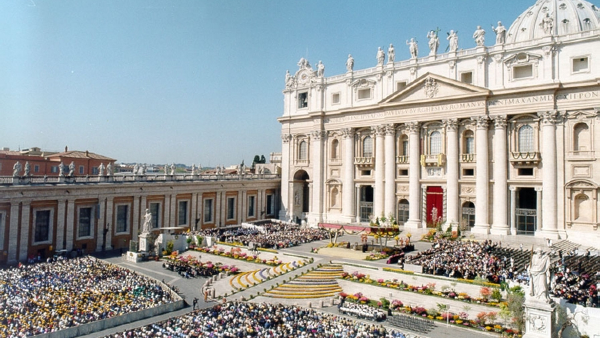 Immagine di Presto due nuovi santi: una mistica e un vescovo