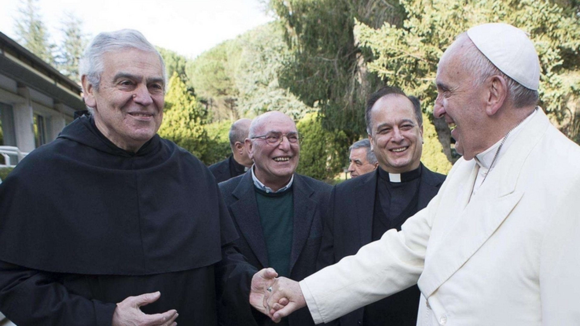 Immagine di Padre Ronchi predica gli Esercizi al Papa
