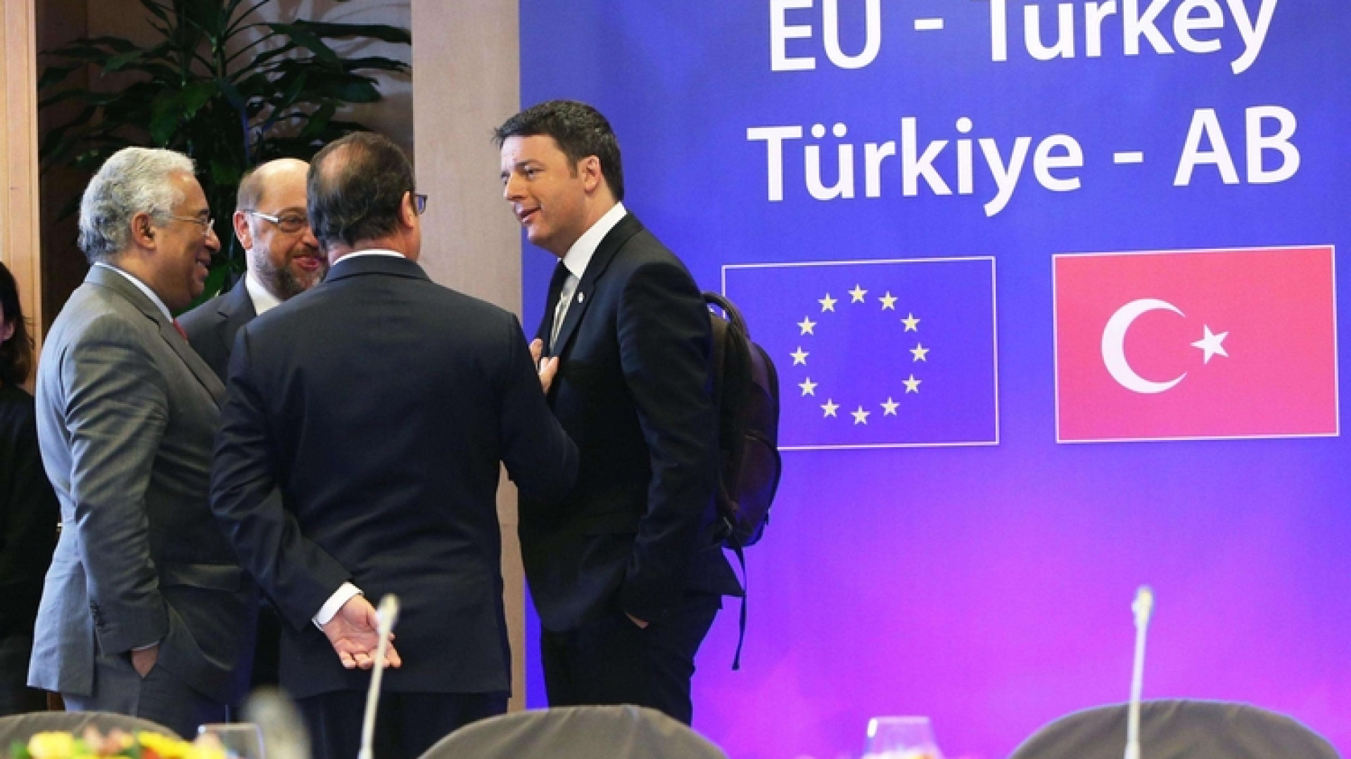 Immagine di Migranti, la Turchia strappa altri 3 miliardi