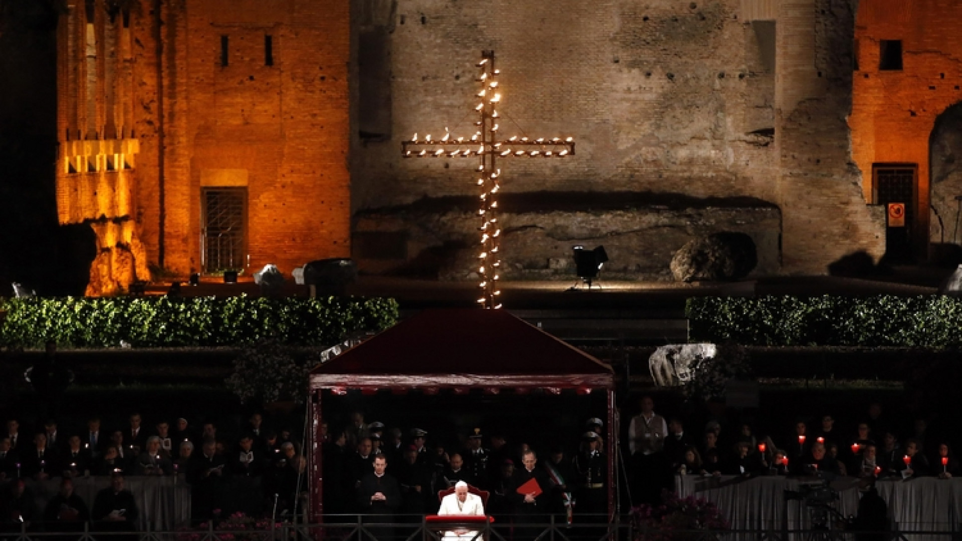 Immagine di Pasqua, il calendario di Papa Francesco