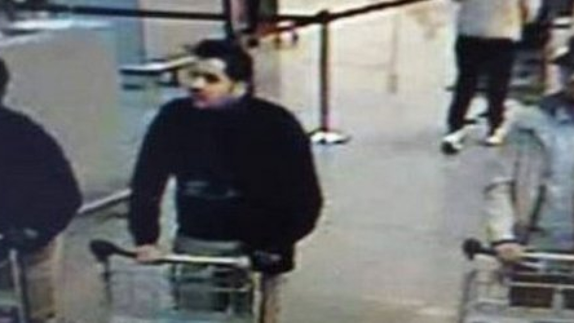 Immagine di Bruxelles colpita al cuore, 34 morti Caccia ai terroristi. Il Daesh rivendica