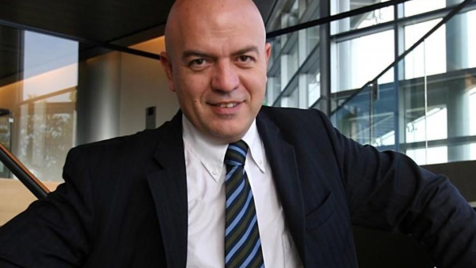 Immagine di Rizzo: utero in affitto, «da comunista dico no»
