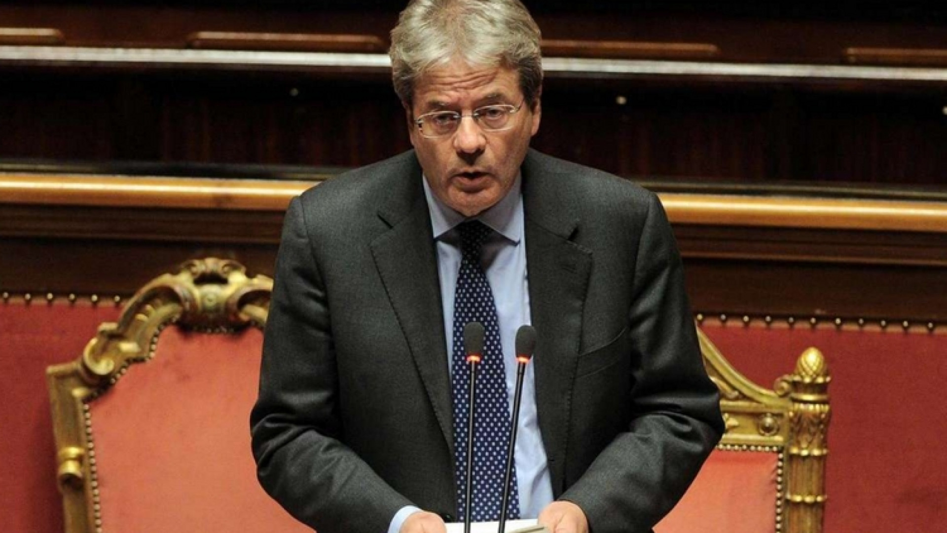 Immagine di Regeni, Gentiloni: il Cairo collabori o «misure»