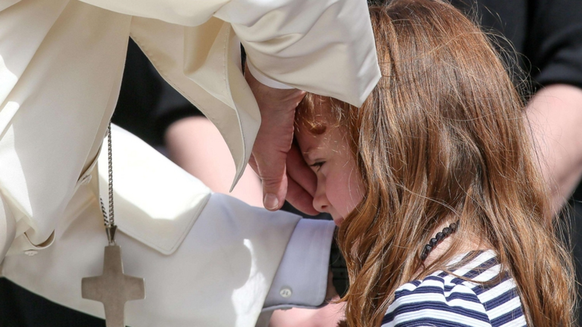 Immagine di Papa Francesco: siamo tutti peccatori perdonati