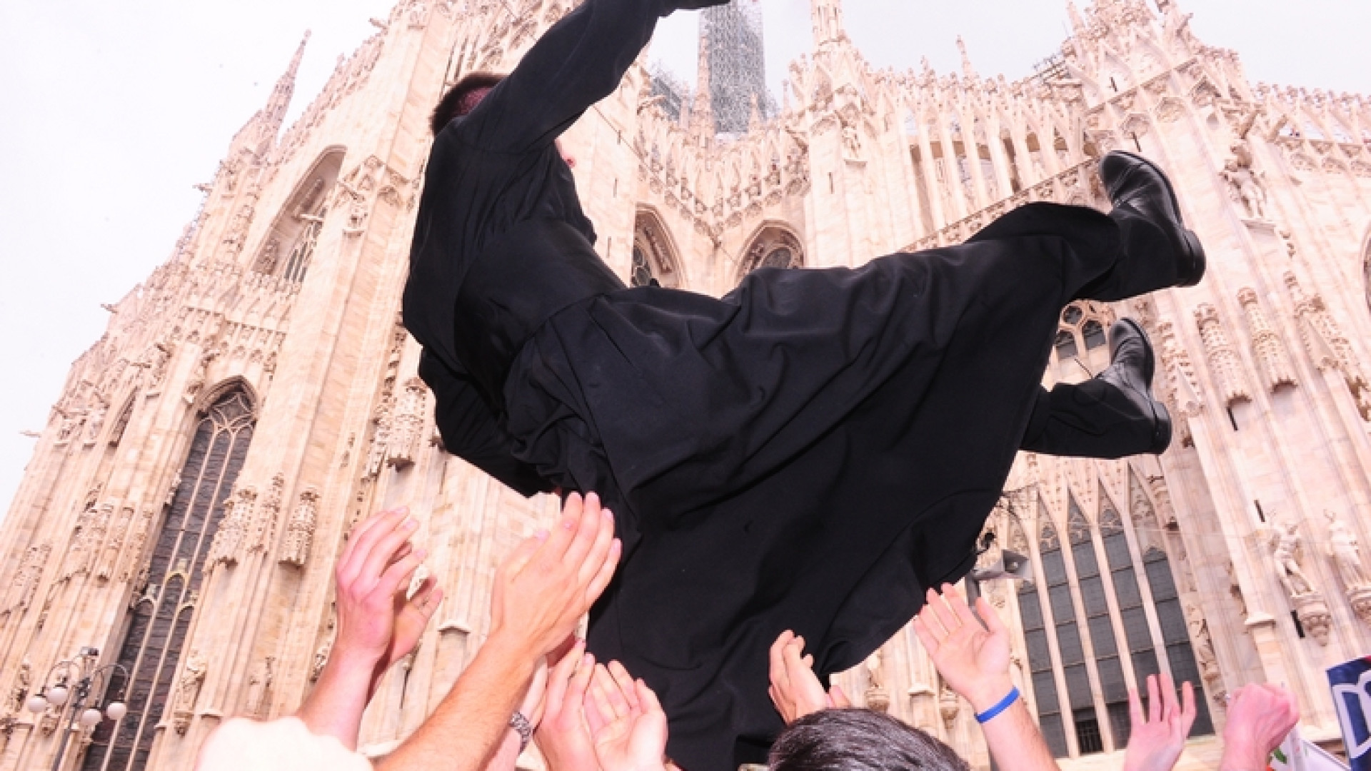 Immagine di Nuovi sacerdoti ambrosiani, volto della Chiesa plurale