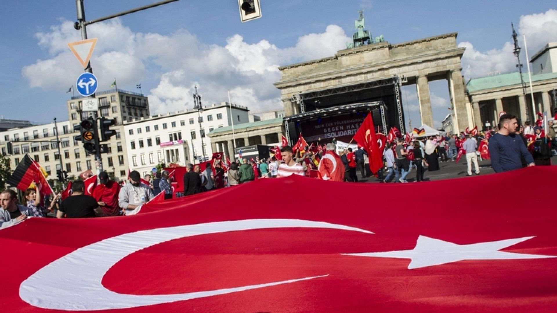 Immagine di Armeni, «genocidio». Ankara s'infuria con Berlino