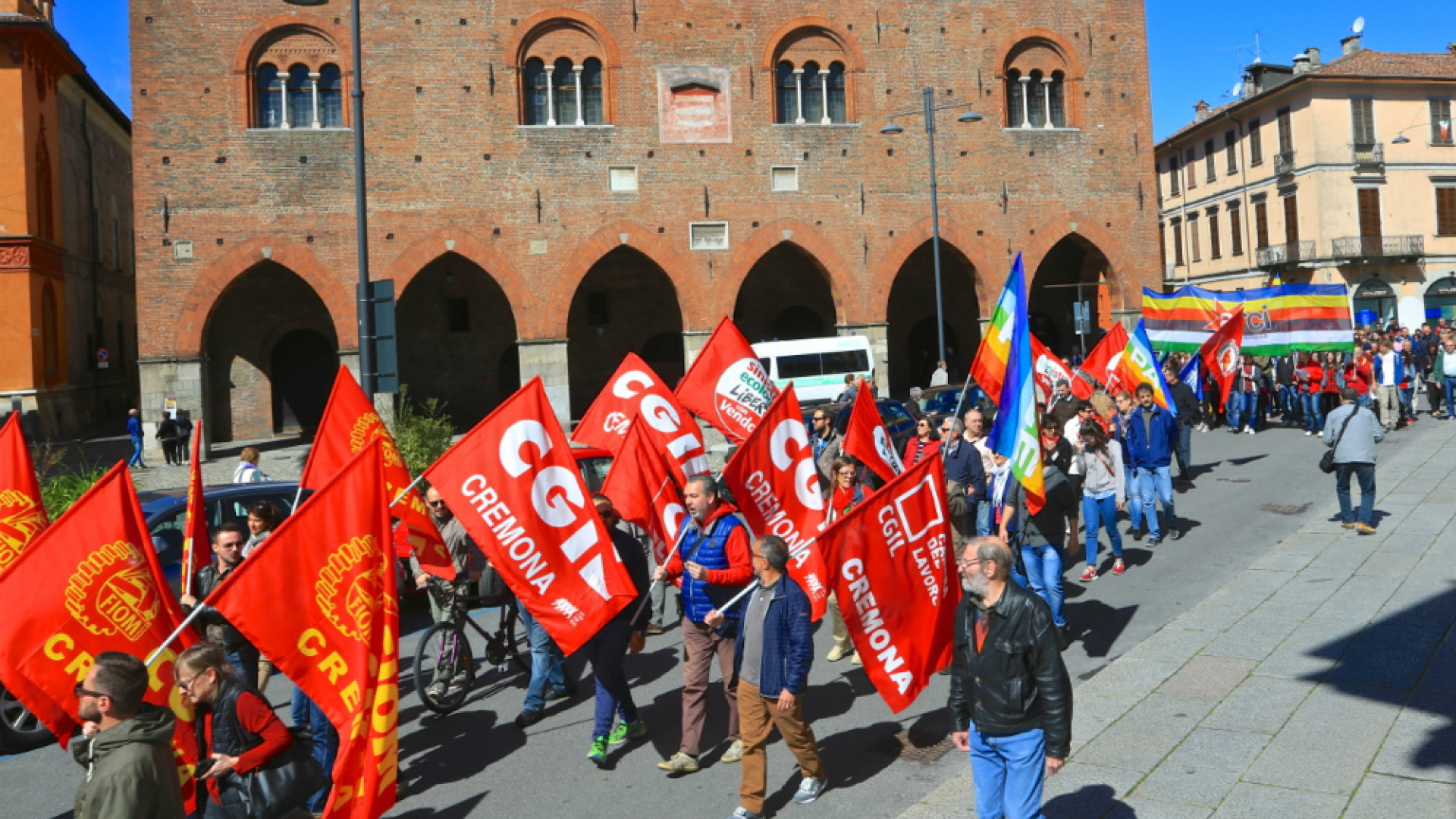 Immagine di Massimiliano Bosio (Fiom): «In piazza per i diritti»