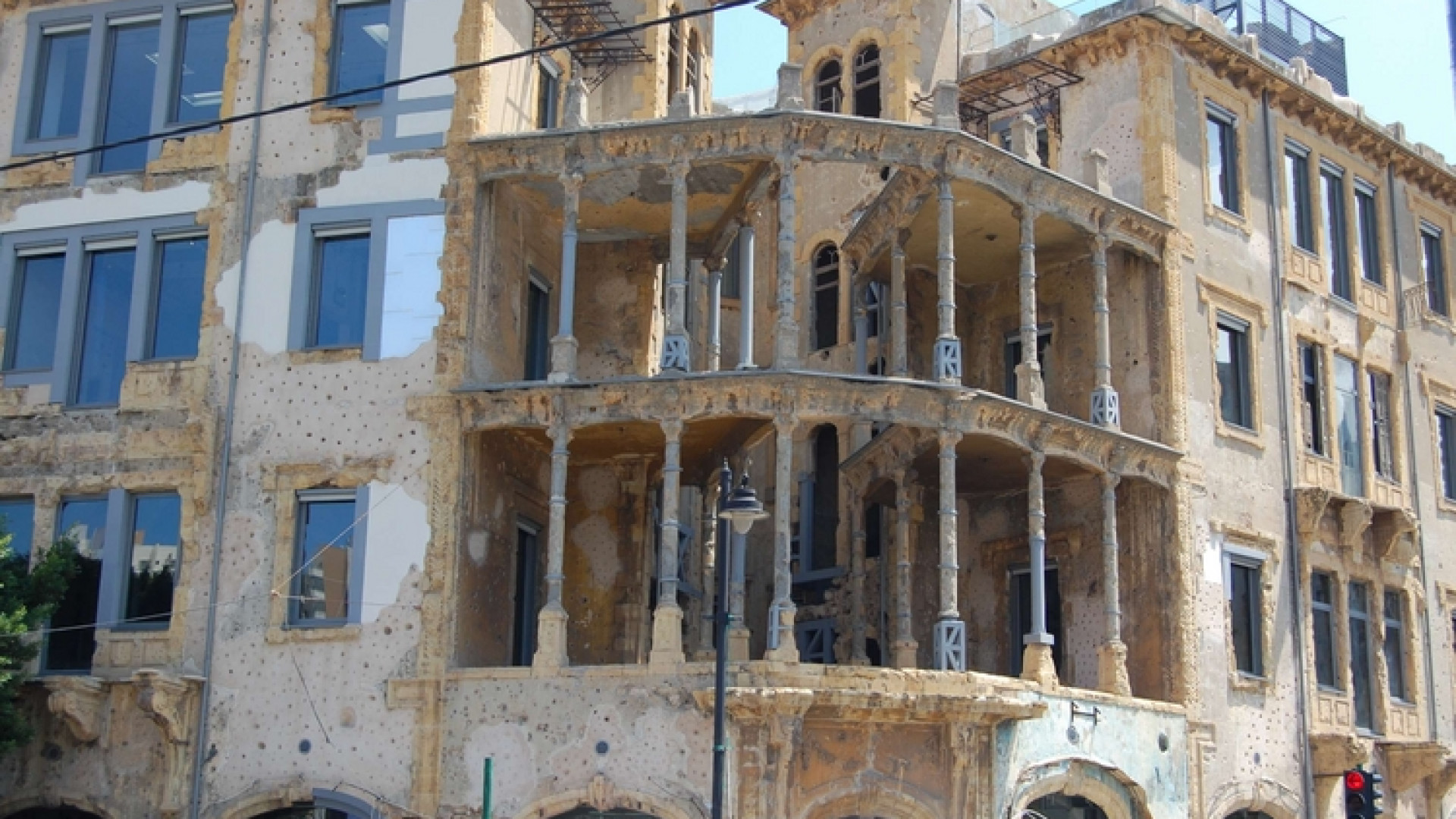 Immagine di Beirut, le cicatrici e i vuoti postmoderni
