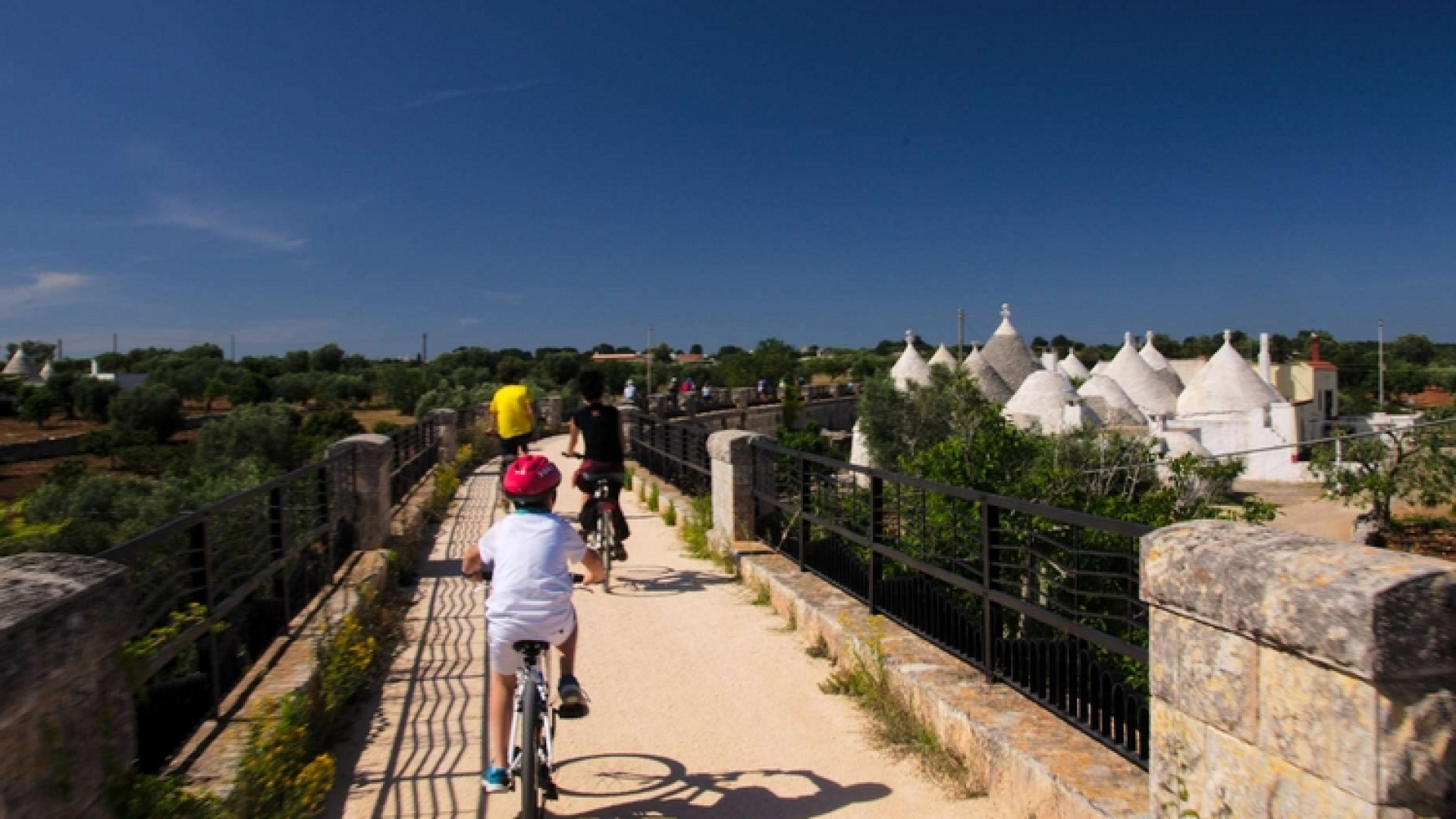 Immagine di Ciclovie d’Italia il nuovo turismo che aiuta il Pil