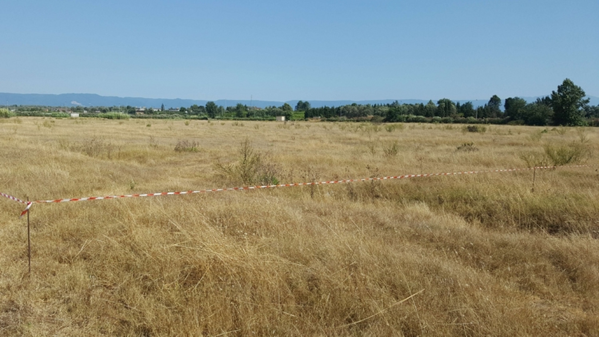 Immagine di Rosarno, una tendopoli per i lavoratori immigrati