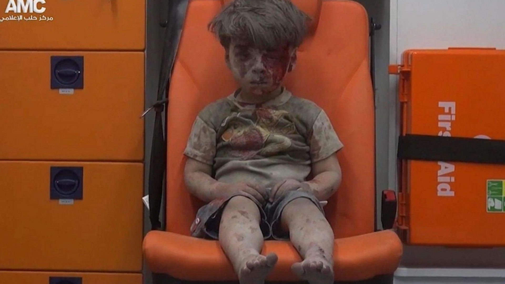 Immagine di Bombe su Aleppo, il dolore dei bimbi