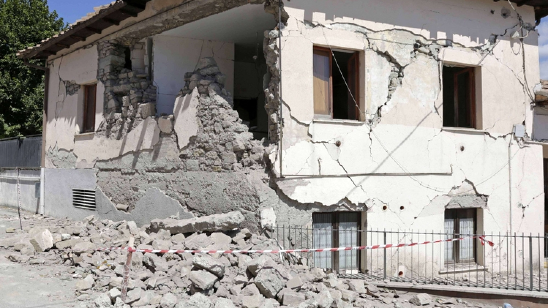 Immagine di «Norcia ristrutturava, Amatrice no»