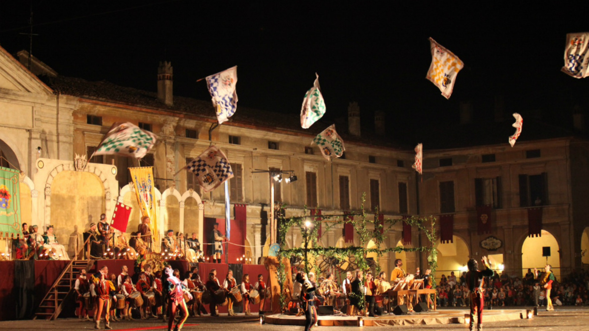 Immagine di Isola Dovarese racconta i suoi 50 anni di Palio
