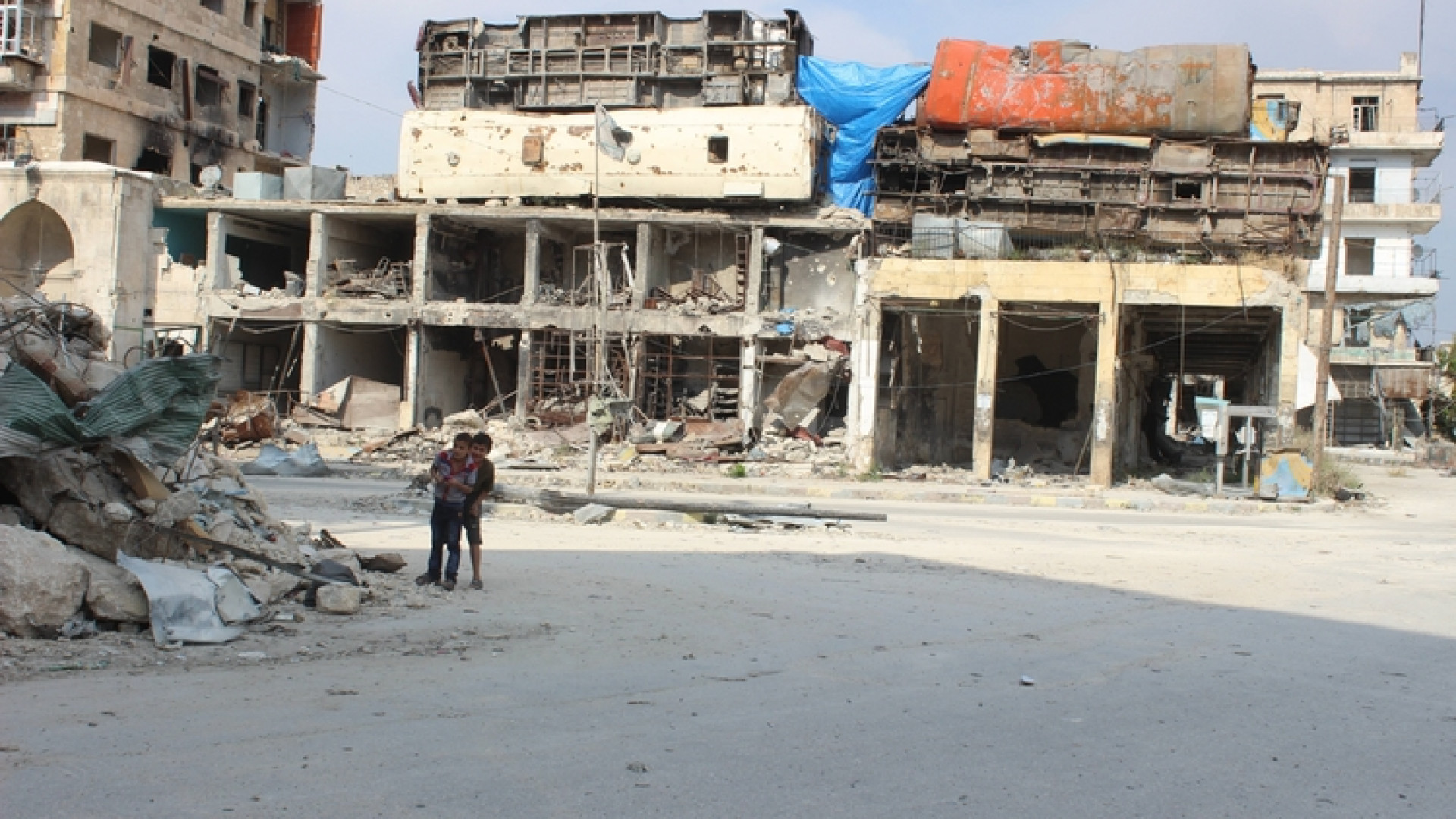 Immagine di Siria, tregua finita: colpito convoglio umanitario
