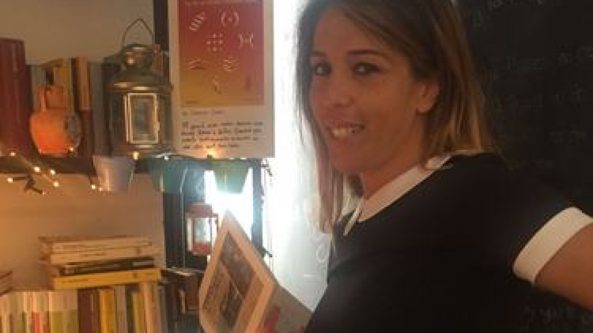Immagine di La scelta di Azzurra: «Nel mio bar via le slot machine, dentro i libri»