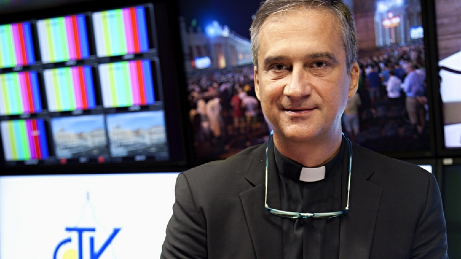 Immagine di Viganò: «Così la Chiesa cambia comunicazione»