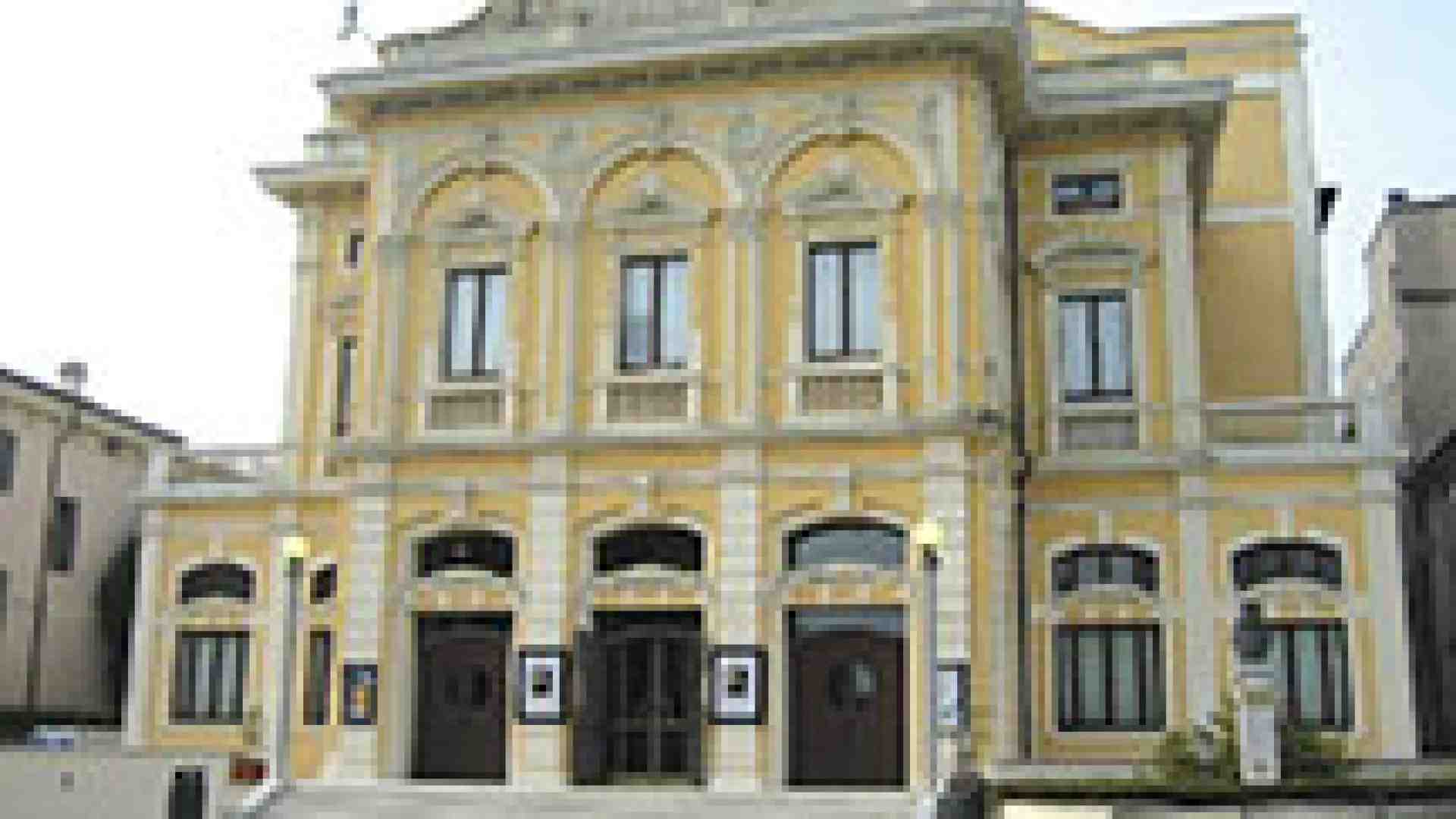 Immagine di Dal Nuovo al Salieri a teatro per divertirsi