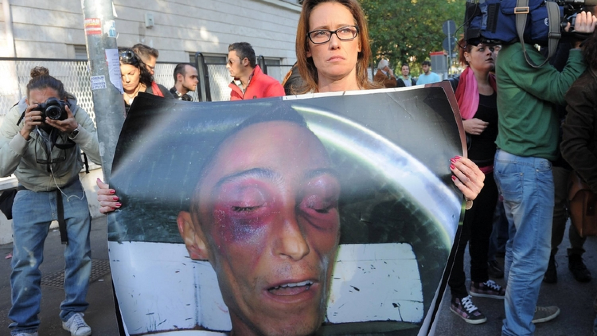 Immagine di Cucchi, perizia choc: morto per epilessia
